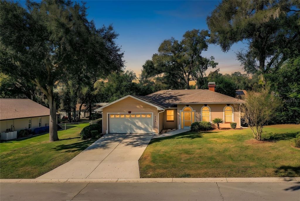 Photo of 6906 Doehring Drive, Lakeland, FL 33810 (MLS # L4959068)