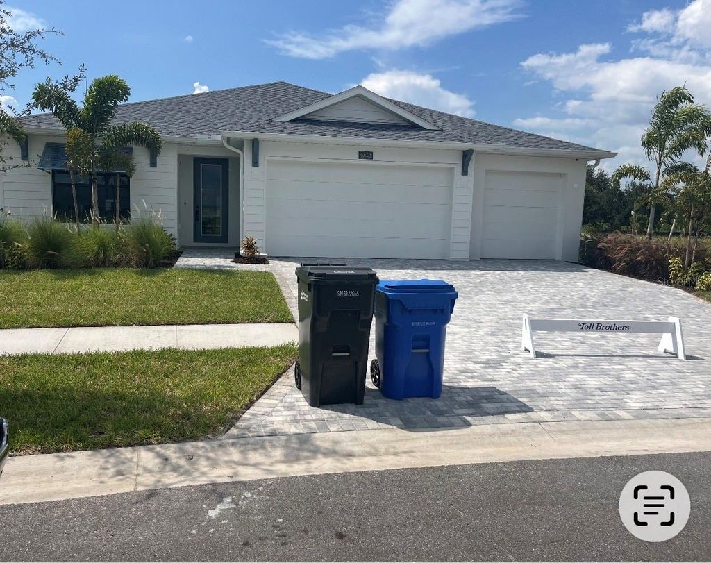 Photo of 5642 Freestone Circle, Apollo Beach, FL 33572 (MLS # J993782)