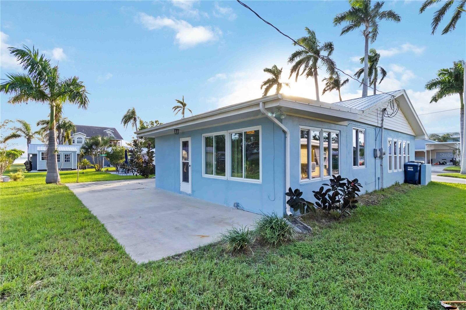 TWIN ISLES ESTATES - Residential