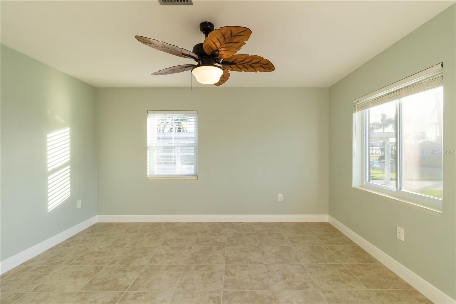 TWIN ISLES ESTATES - Residential