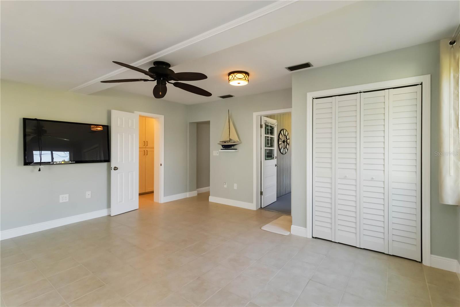 TWIN ISLES ESTATES - Residential