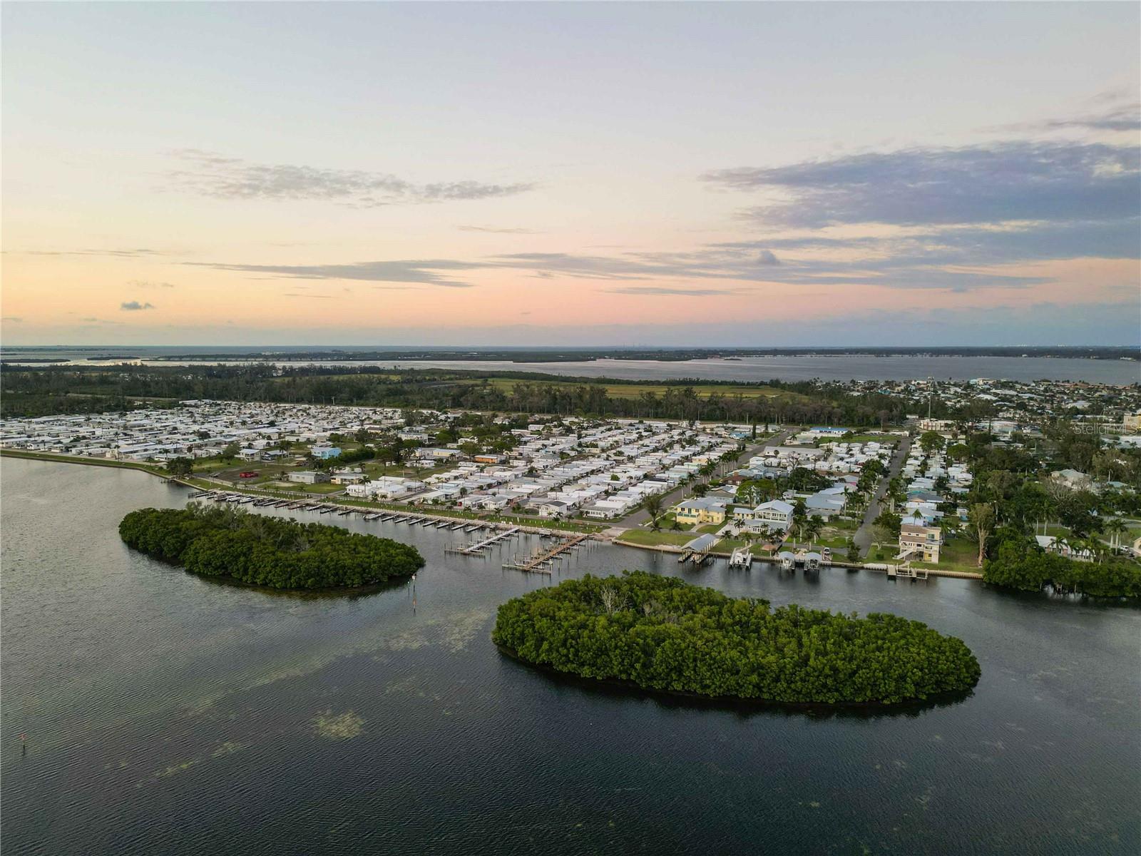 TWIN ISLES ESTATES - Residential