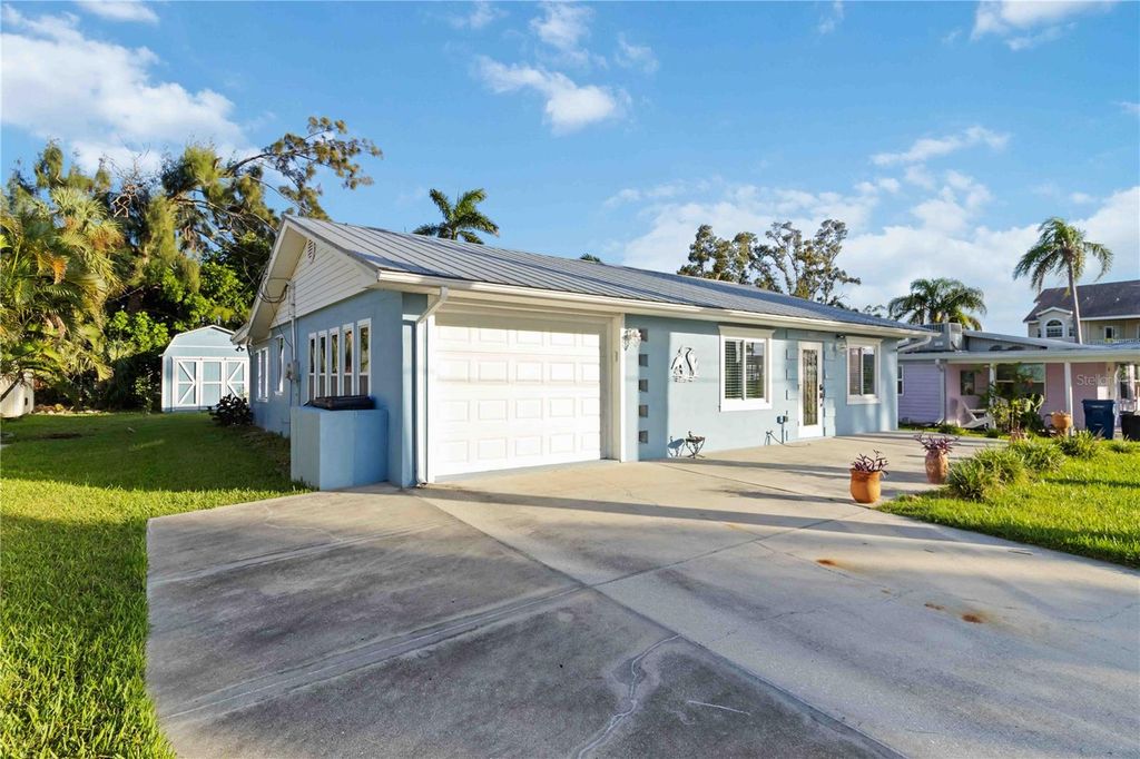 Photo of 4603 103rd Street W, Bradenton, FL 34210 (MLS # A4667151)
