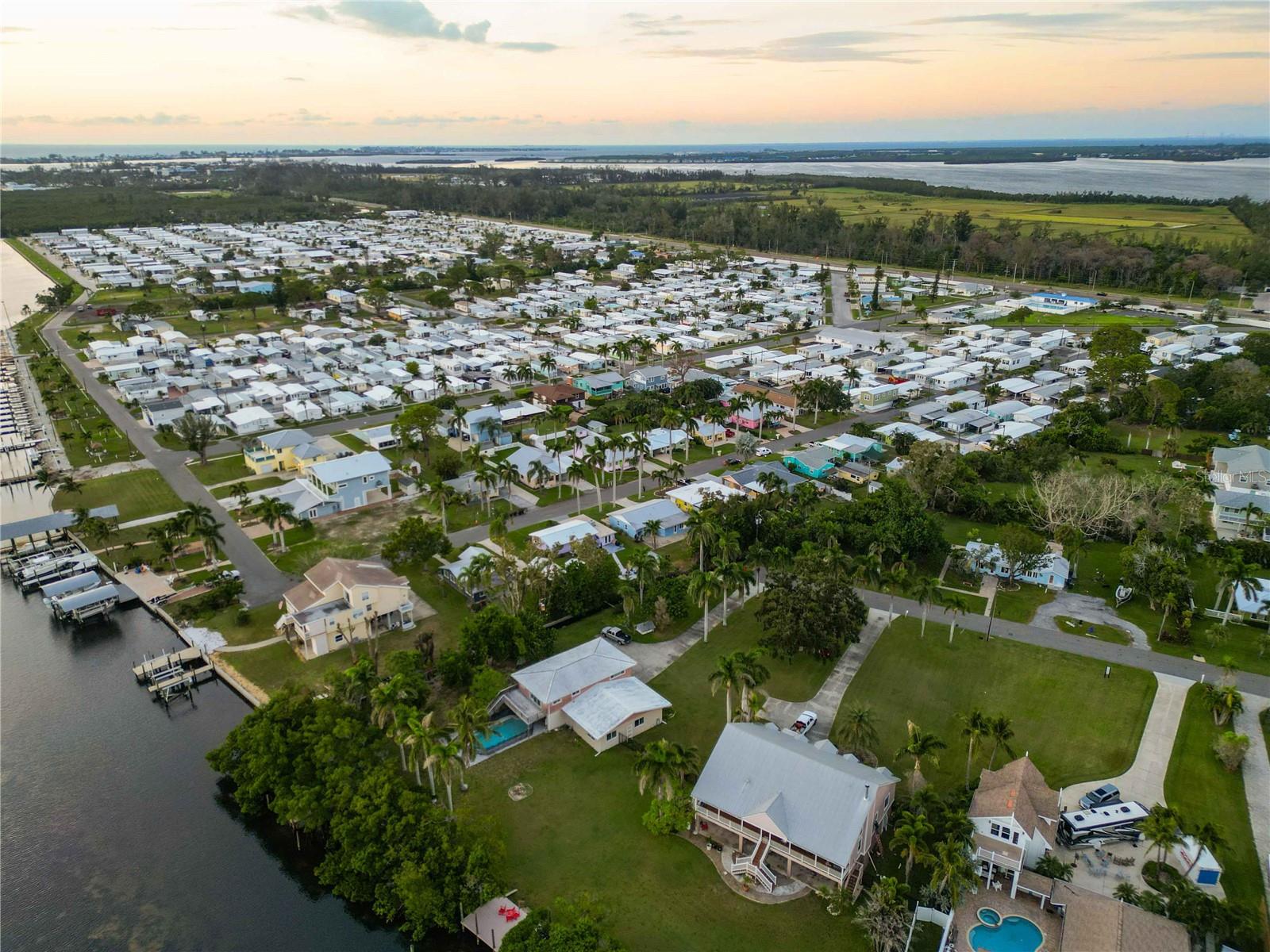 TWIN ISLES ESTATES - Residential