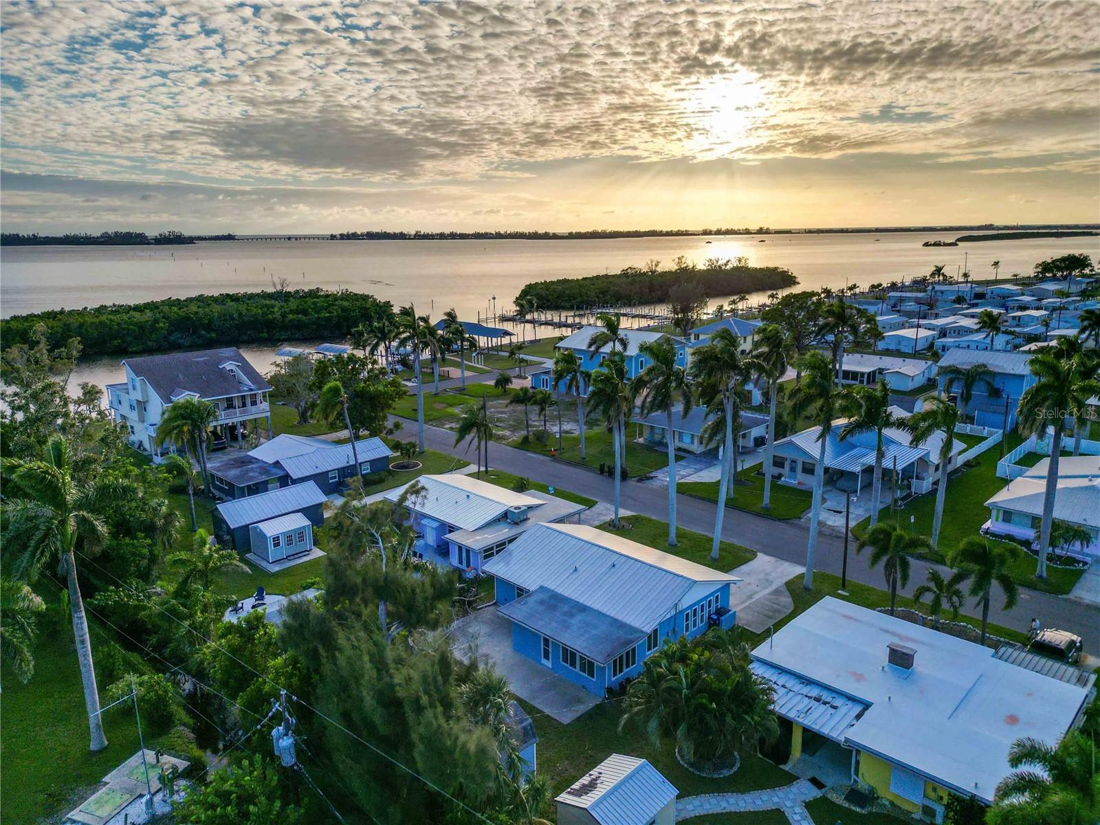 TWIN ISLES ESTATES - Residential