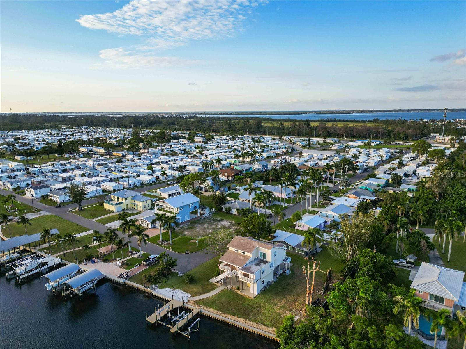 TWIN ISLES ESTATES - Residential