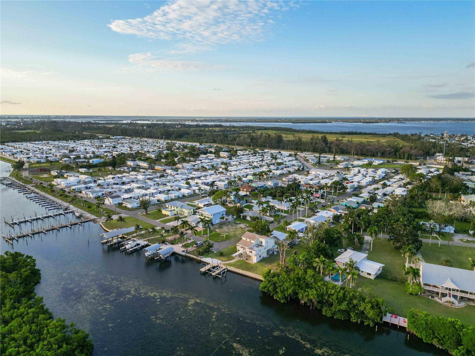 TWIN ISLES ESTATES - Residential