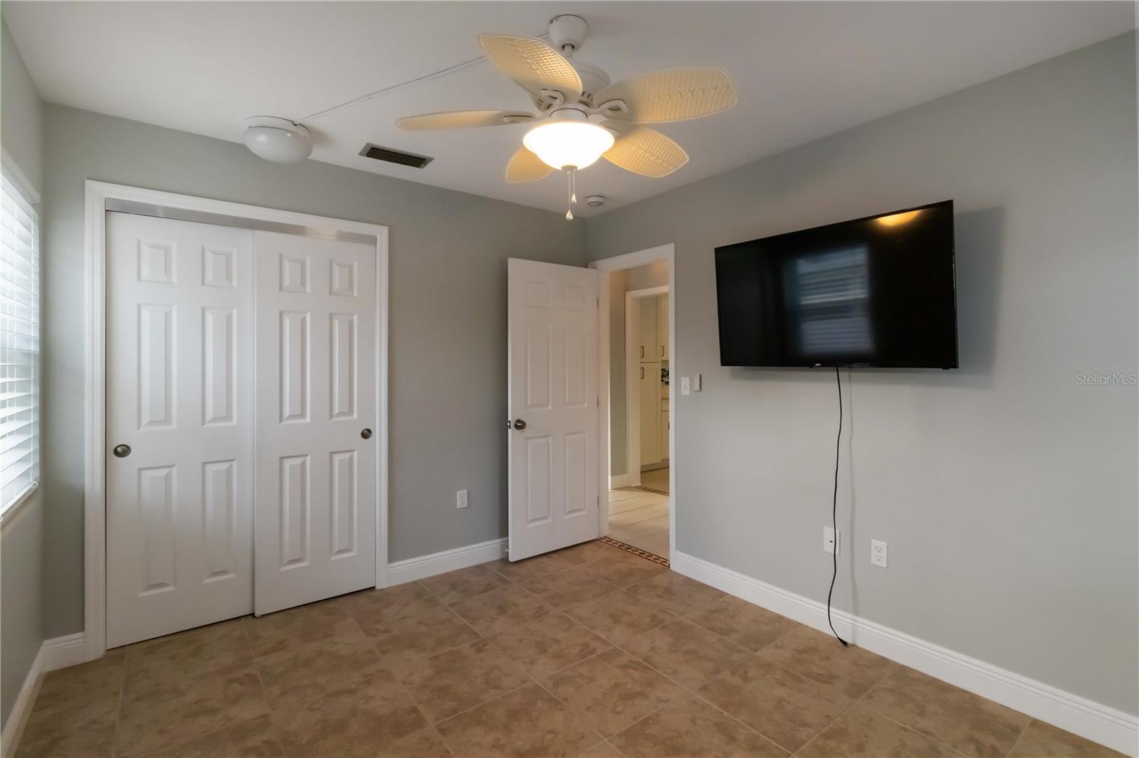 TWIN ISLES ESTATES - Residential