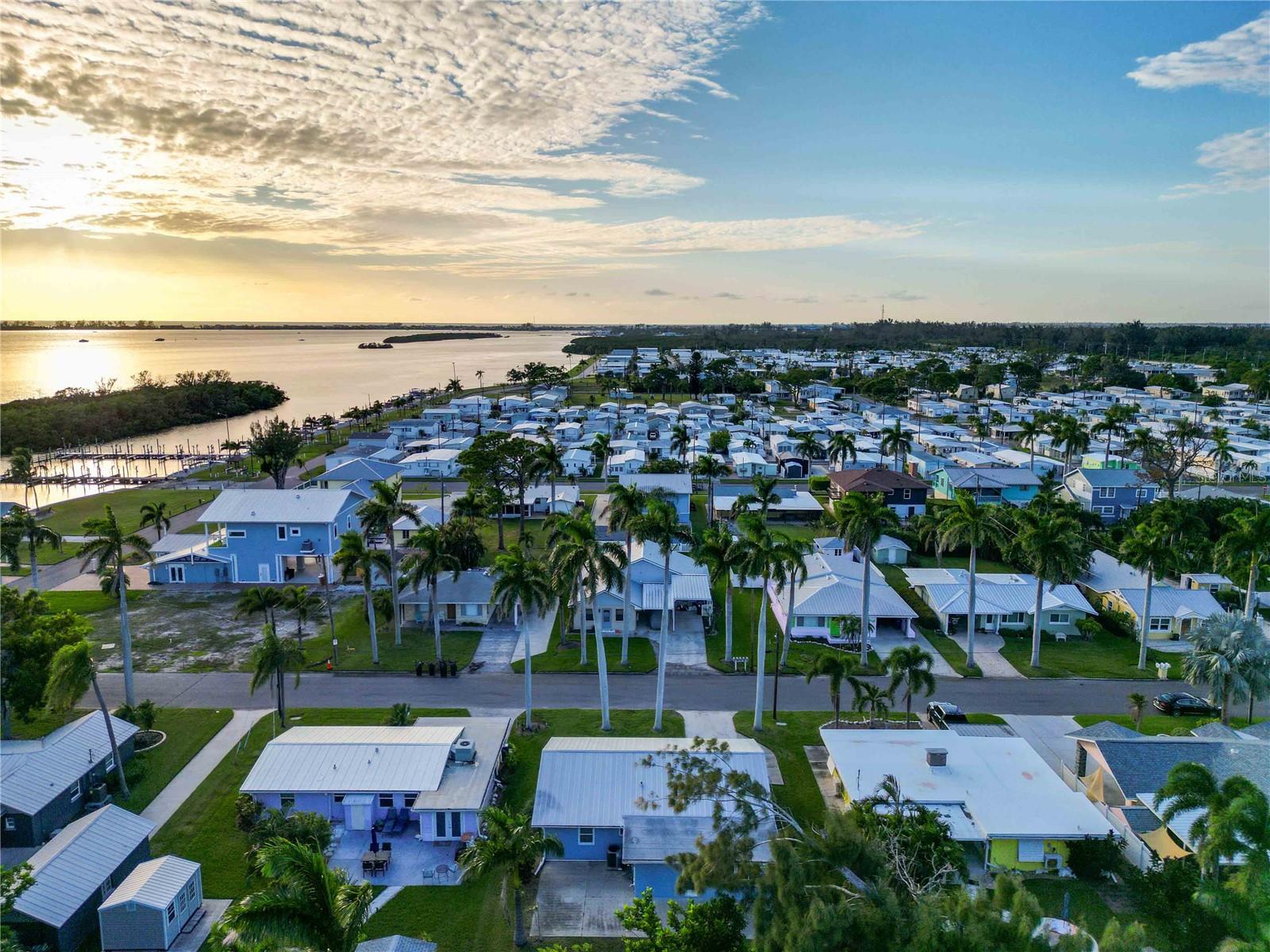 TWIN ISLES ESTATES - Residential