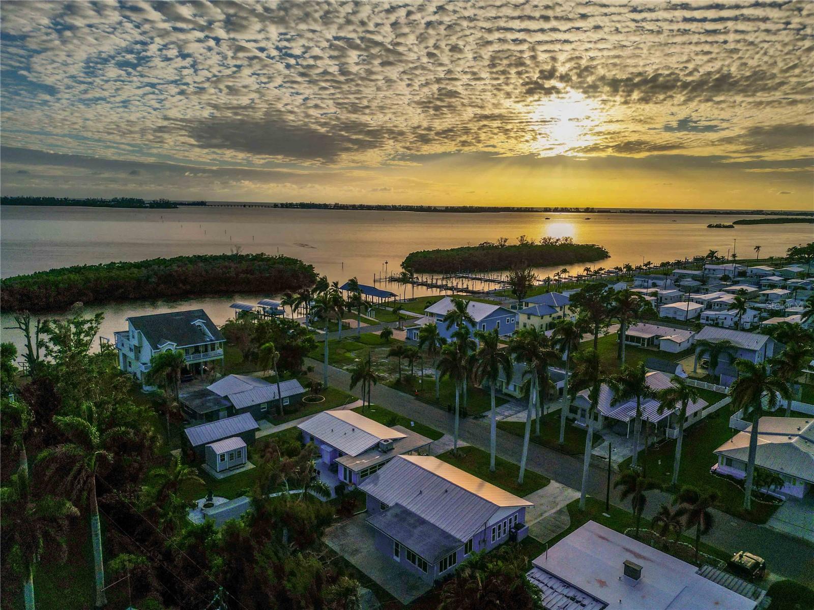 TWIN ISLES ESTATES - Residential