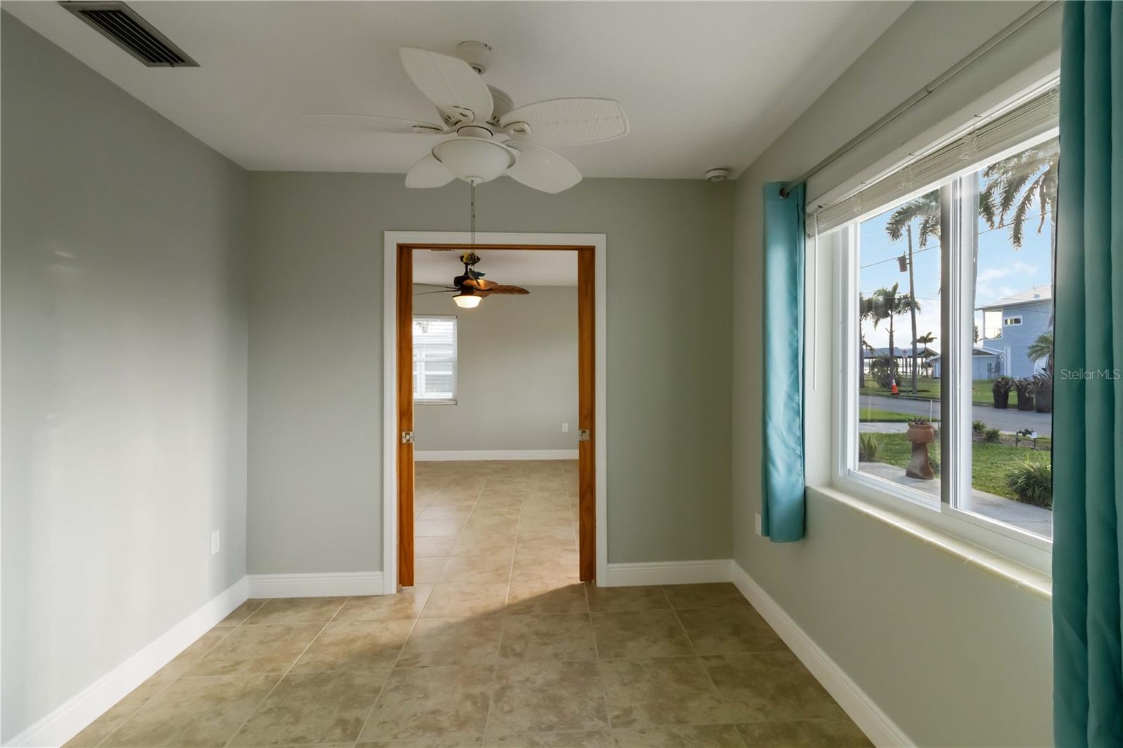 TWIN ISLES ESTATES - Residential