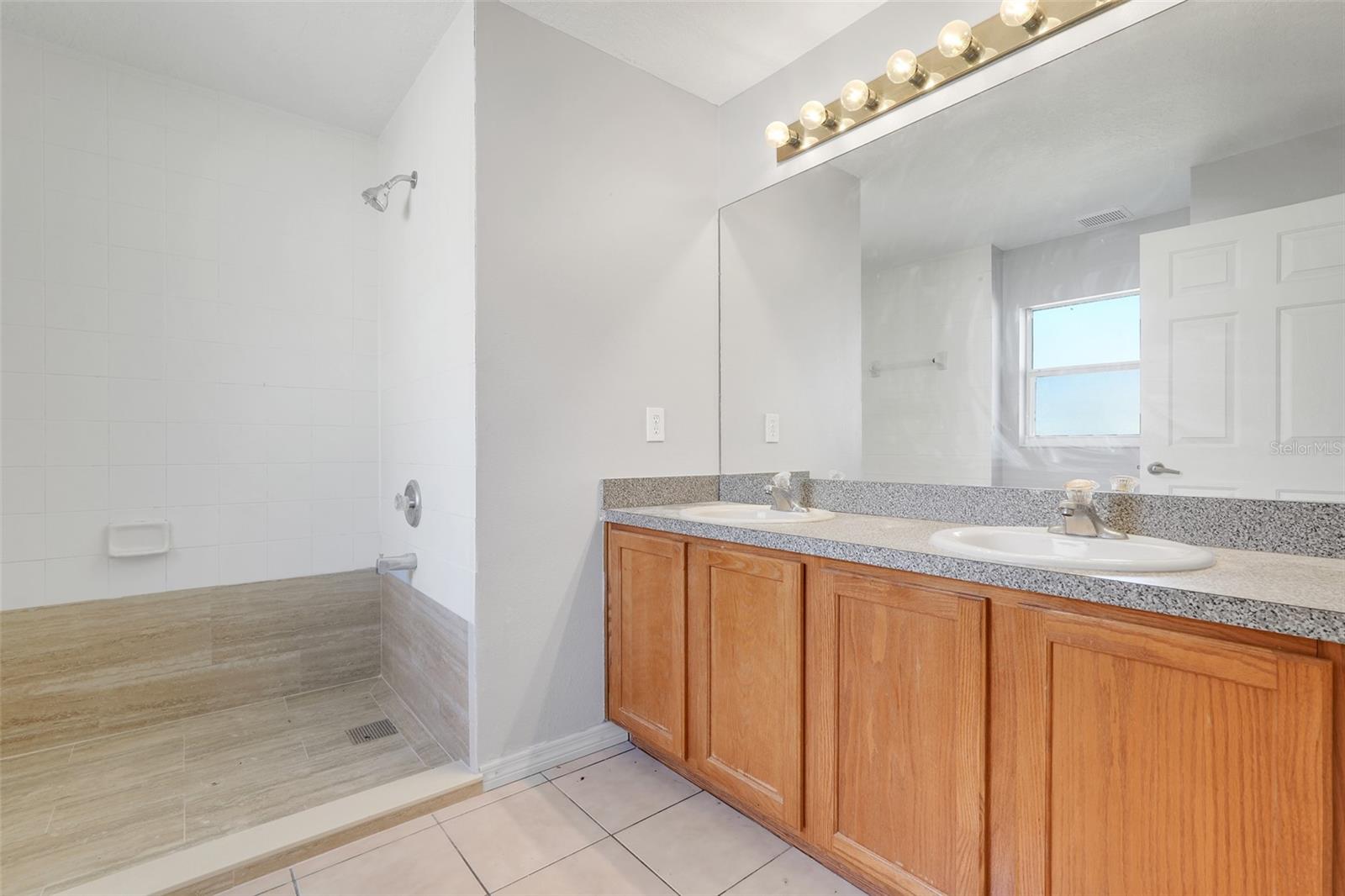 COVENTRY REP - Residential Lease