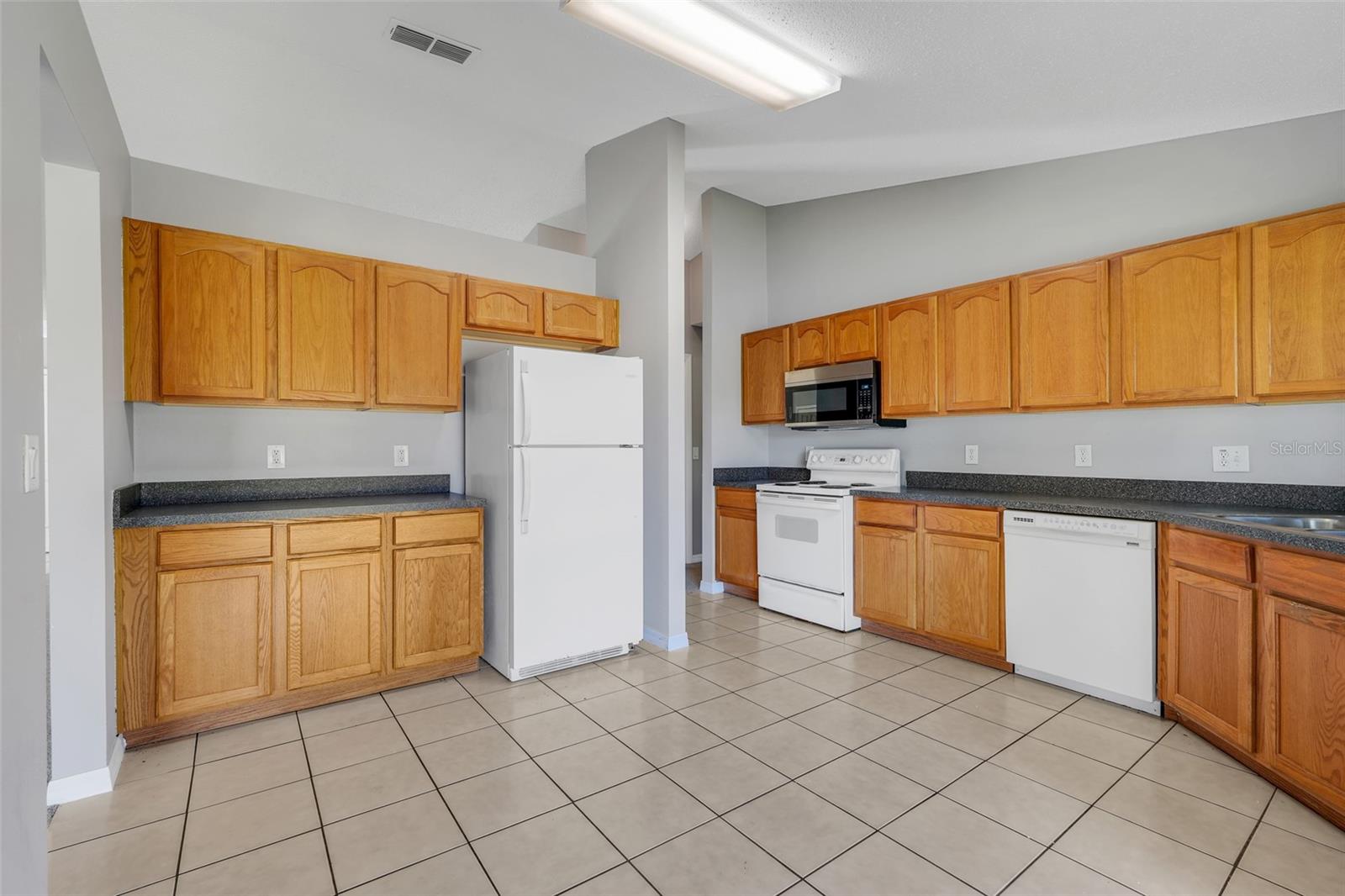 COVENTRY REP - Residential Lease