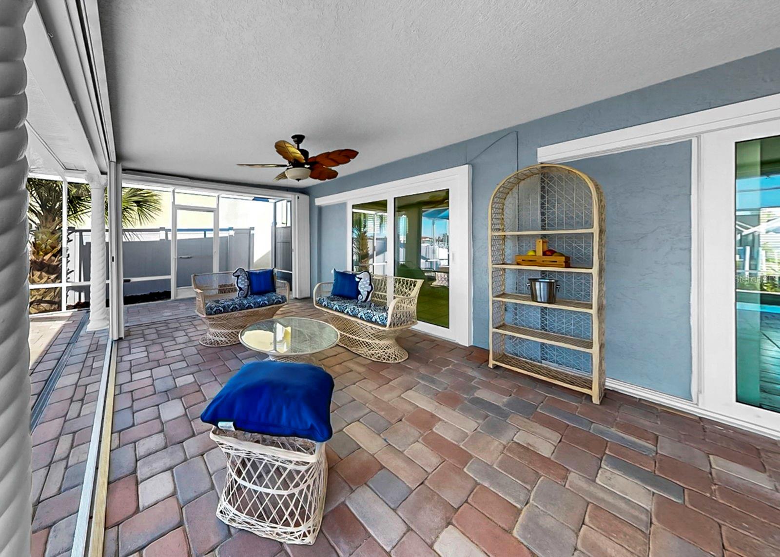 APOLLO BEACH UNIT 13 PT 1 RE - Residential