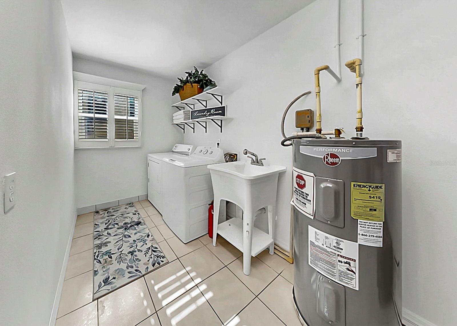 APOLLO BEACH UNIT 13 PT 1 RE - Residential