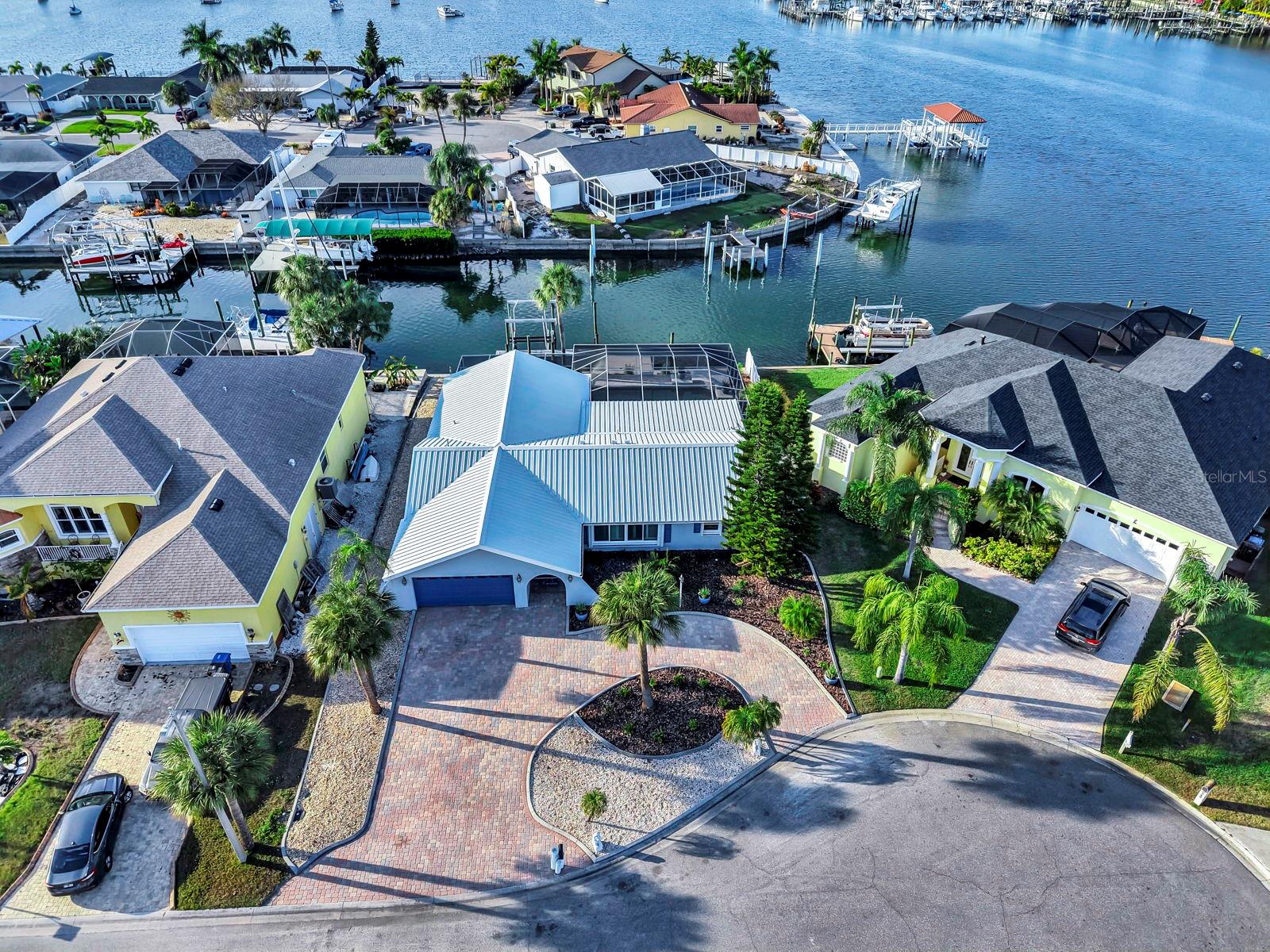 6344 COTTONWOOD LANE