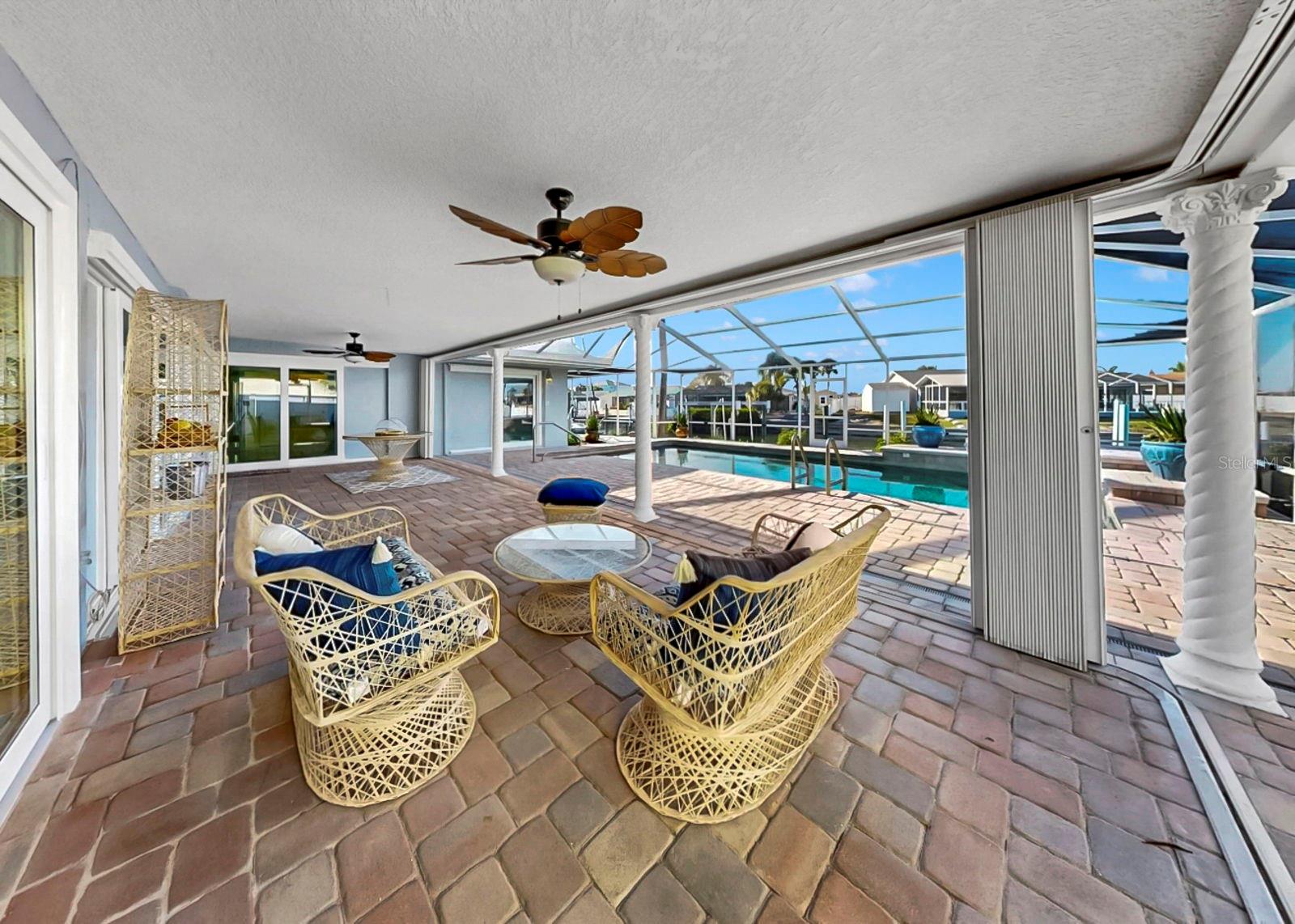 APOLLO BEACH UNIT 13 PT 1 RE - Residential