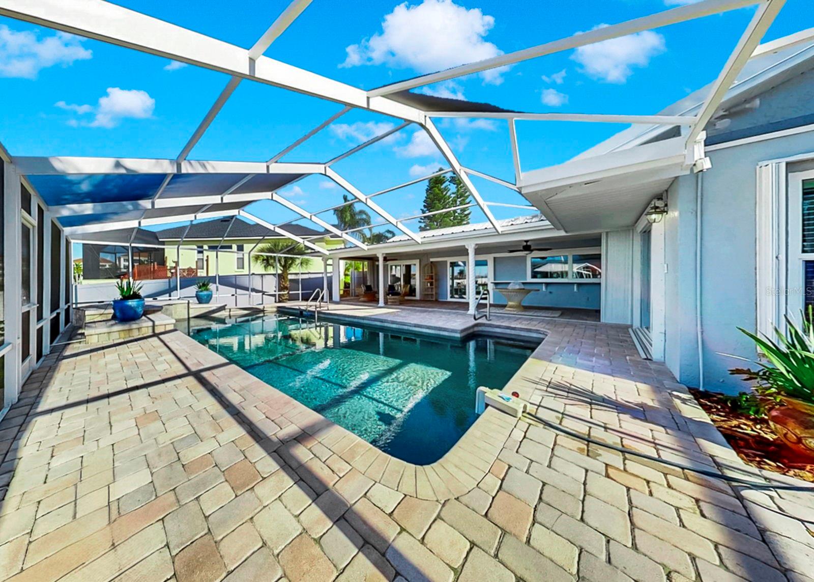 APOLLO BEACH UNIT 13 PT 1 RE - Residential