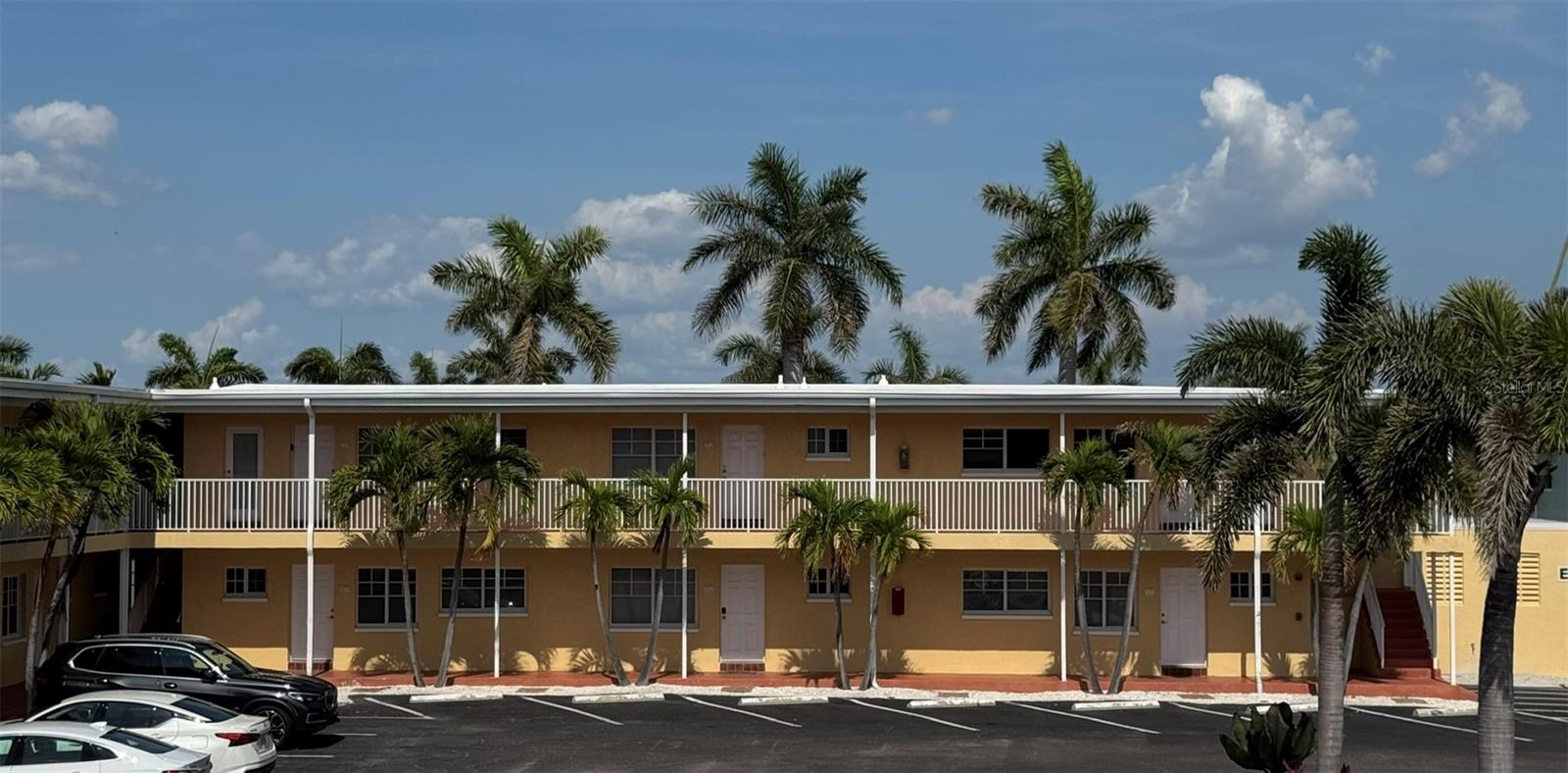 BAREFOOT BEACH RESORT OF INDIAN SHORES - Residential