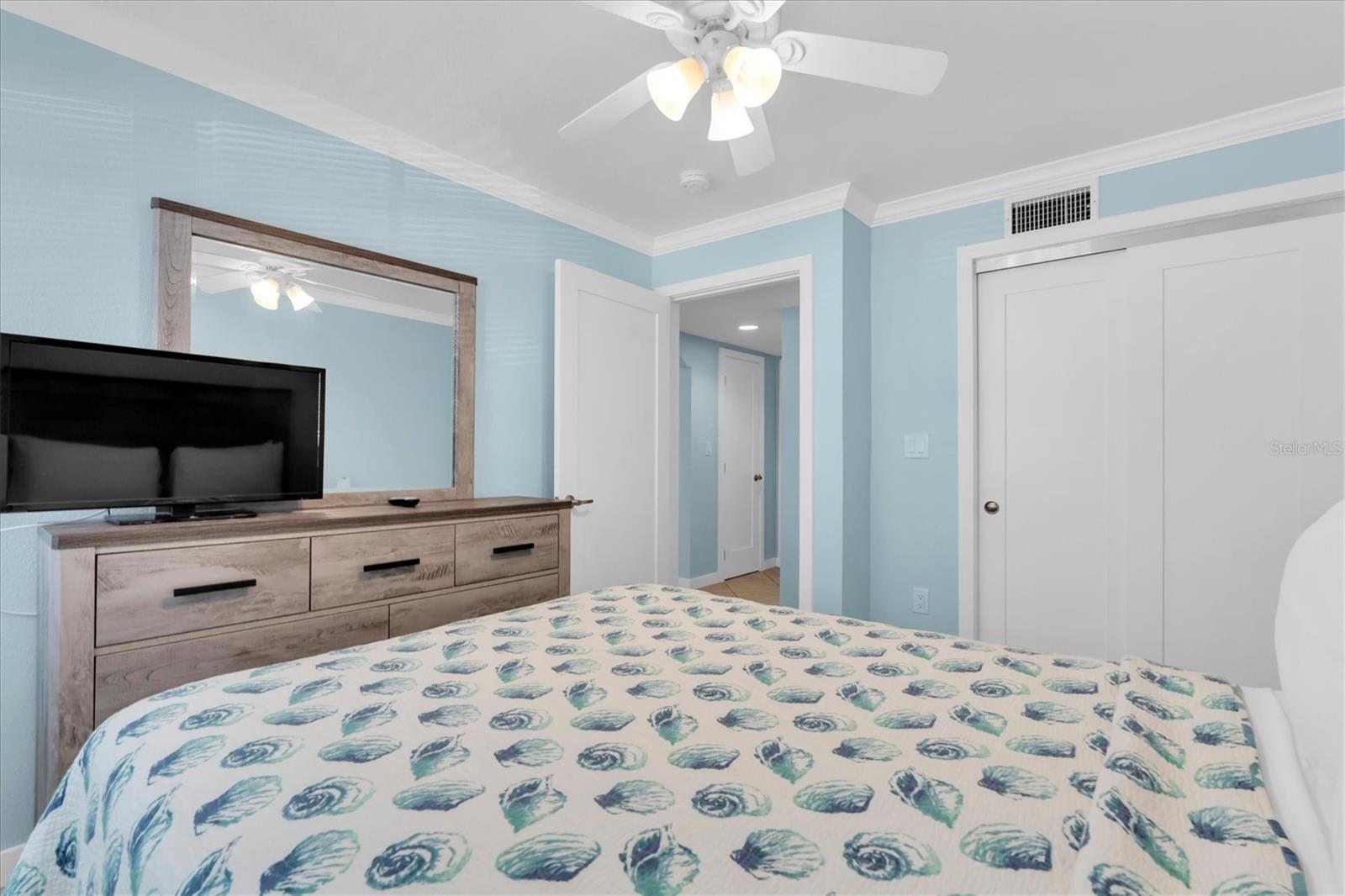 BAREFOOT BEACH RESORT OF INDIAN SHORES - Residential