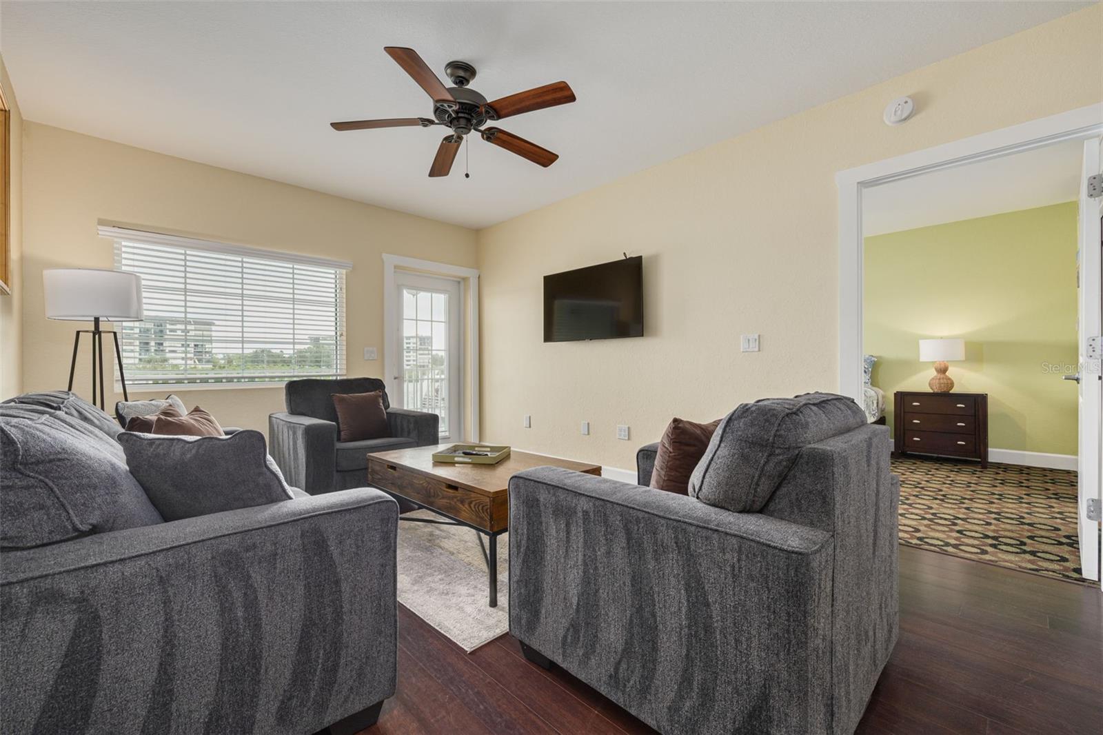 HARBOURSIDE AT MARKER 33 VACATION CONDO - Residential