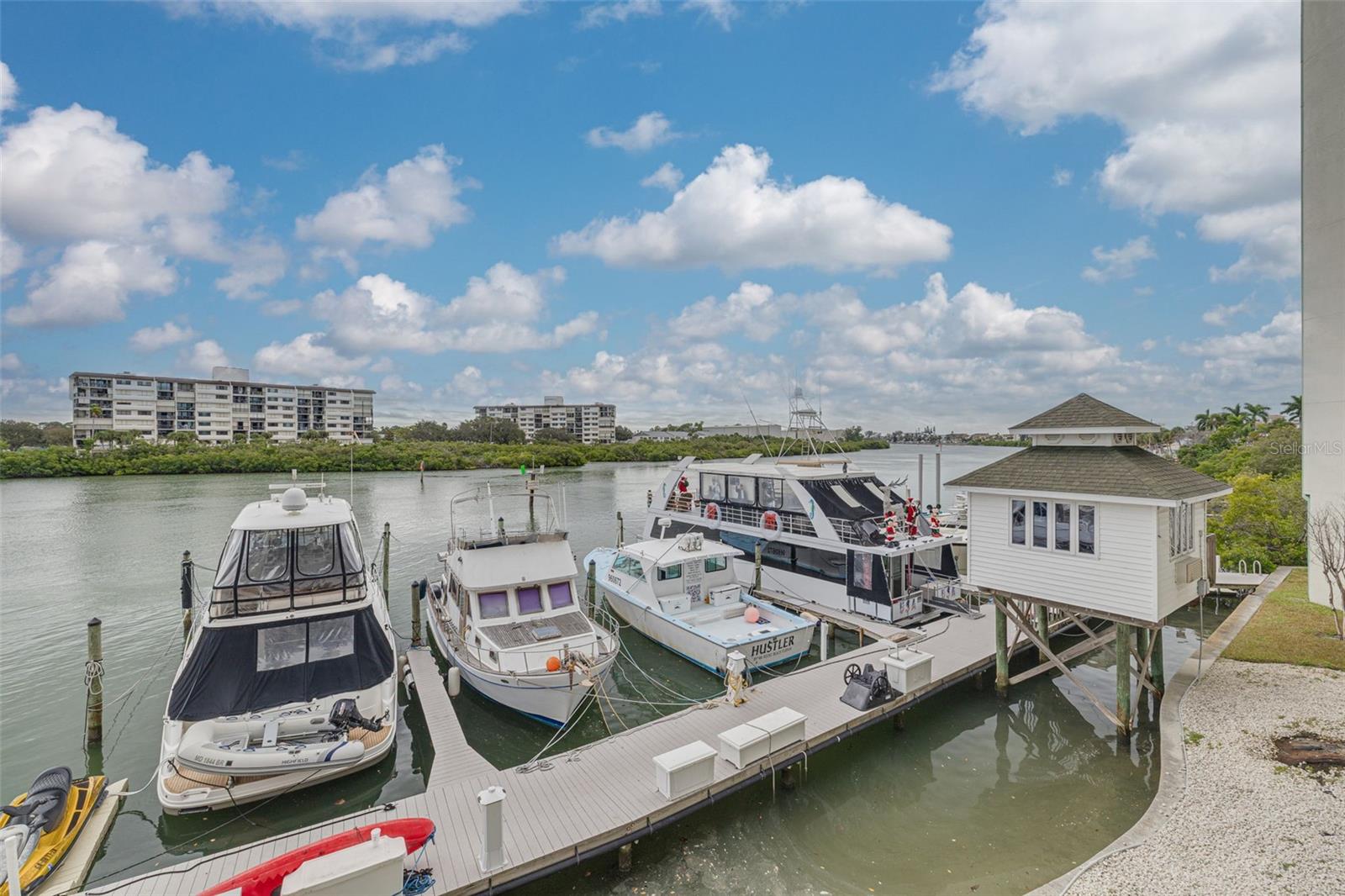 HARBOURSIDE AT MARKER 33 VACATION CONDO - Residential