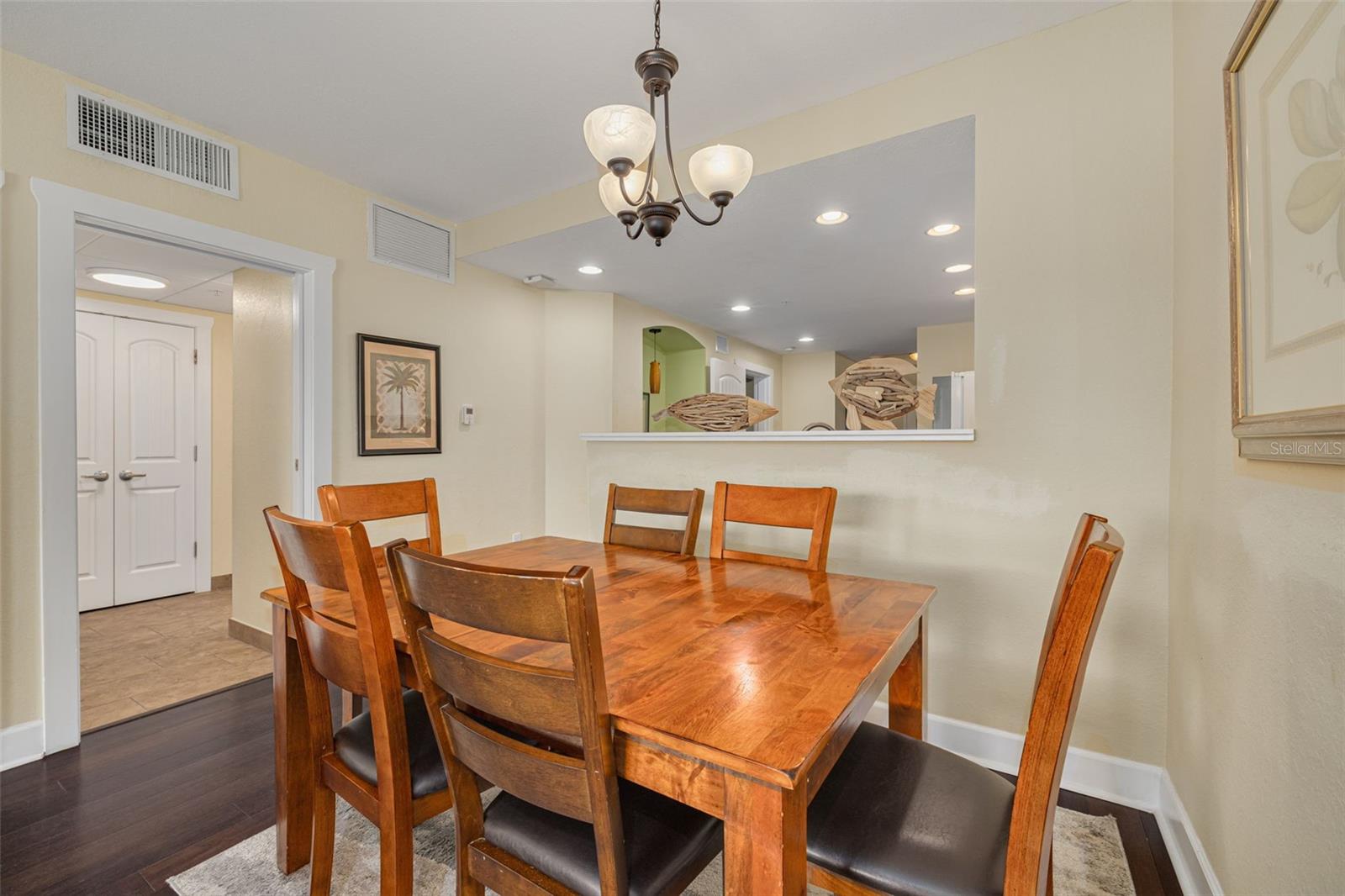 HARBOURSIDE AT MARKER 33 VACATION CONDO - Residential