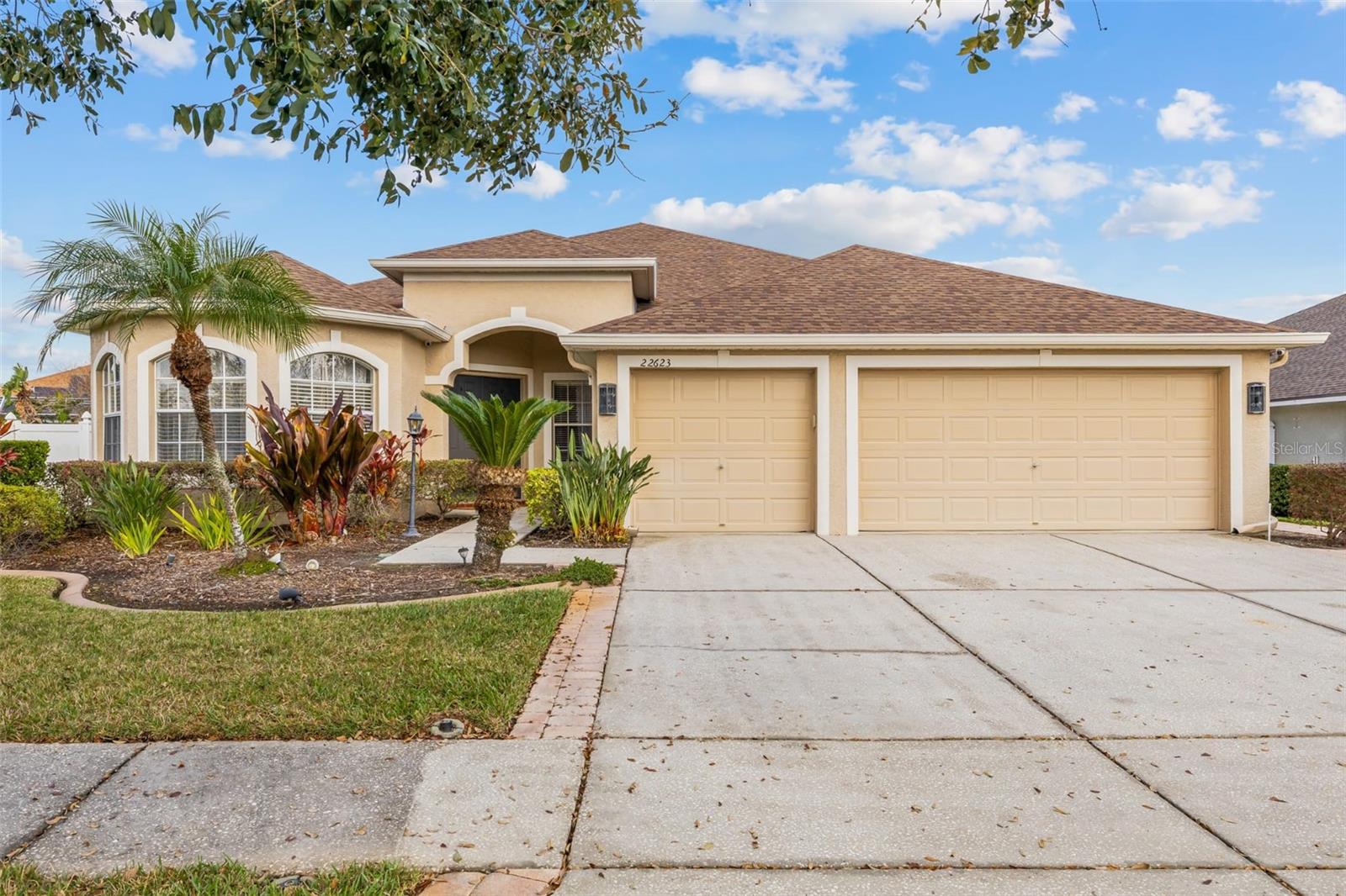 Came to see this huge property for sale in this magnificent community!!!! The property was built in 2002. It is located on a 0.25-acre lot. With a size of 3,078 square feet, this property features 4 spacious bedrooms and 3 full bathrooms. The kitchen is spacious and equipped with access to all amenities, allowing everyone to stay visually connected, enhancing family togetherness. Also, the property features a family room measuring 14x17 feet and a living room measuring 11x13 feet, offering ample space for comfort and family gatherings. It boasts a large bonus room with a theater, perfect for family entertainment. The house has one laundry room too that includes space for storage and granite countertops for folding laundry or to make it easier when coming inside from their three garage spaces. One of the garages has been converted into an attractive gym that offers comfortable options for family and friends to practice exercise and live a better, healthier lifestyle from the comfort of their own home. You can also enjoy the beautiful saltwater pool with a pump from 2023, opening up to a patio with a spectacular view, surrounded by a beautiful garden. The paver pool area is screened in, has ceiling fans for those hot Florida days and a partial shaded area! Some other features you can find include in ground pool, heated saltwater pool, child safety fence, self-cleaner, there’s so much to appreciate in this community with the gates and gazebo up front, sidewalks throughout, a playground and a large grass area to enjoy Florida’s sunshine. The garden also includes an irrigation system for the garden, with smart wi-fi enabled sprinkler controllers!!!!
The electrical panel is modern, the air conditioning is efficient and new too, and the roof was replaced in 2022.
The property is situated in a central neighborhood, with easy access to shops, restaurants, pharmacies, approximately 45 minutes away from the Tampa International Airport and beaches! and highly rated schools. The schools in the area are well-known for their excellence, Elementary School: Lake Myrtle Elementary-PO, High School: Sunlake High School-PO, Middle School: Charles S. Rushe Middle-PO. The community features a tennis court, four basketball courts, softball, cheer, soccer, basketball w indoor gym, other activities, swim, skate park, tennis courts, dog park, updated library and more!!!!!.an Olympic-sized swimming pool, and other recreational areas, including lakes, for the enjoyment of all residents.!!!!
This property is offered at a super competitive price, as there are properties of much higher value in the area.
This is a unique opportunity for those seeking a comfortable, welcoming home close to all amenities.”
Seller motivated!!!!
Make an appointment and see this potencial property!!!!!!!!