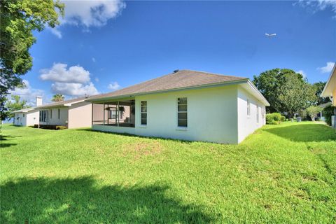 A home in WINTER HAVEN