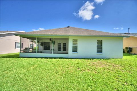 A home in WINTER HAVEN