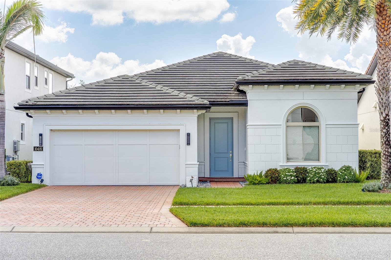 10481 ROYAL CYPRESS WAY