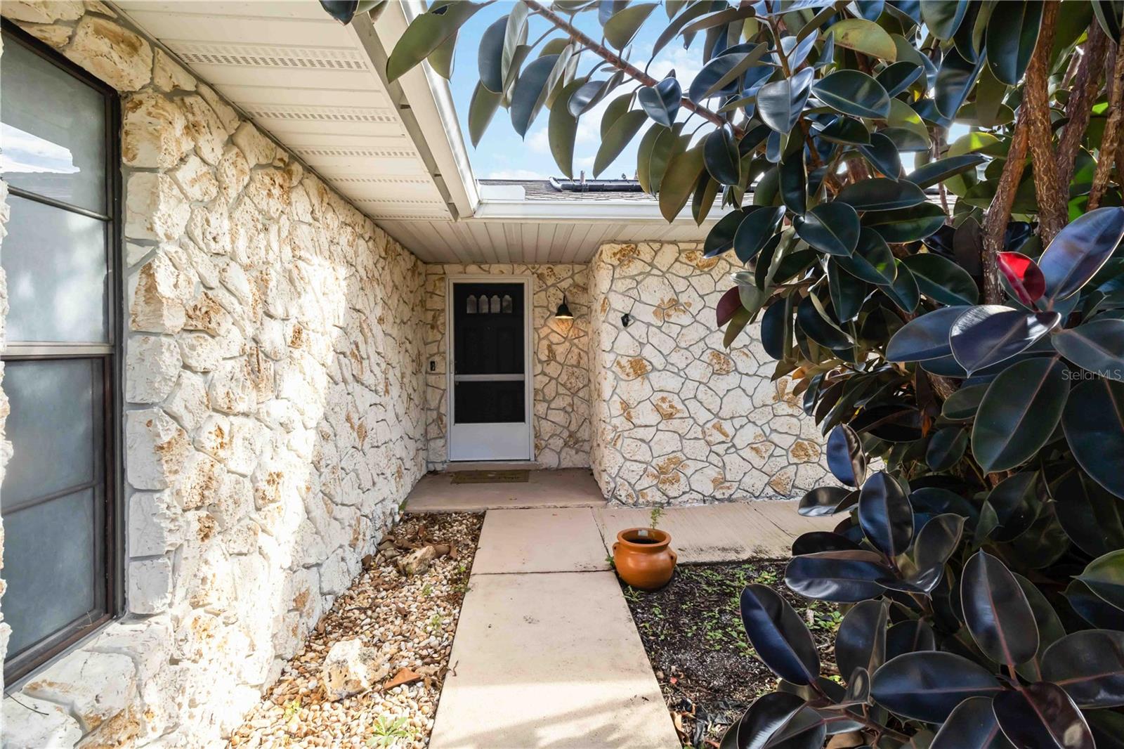 1429 ROYAL PALM DRIVE
