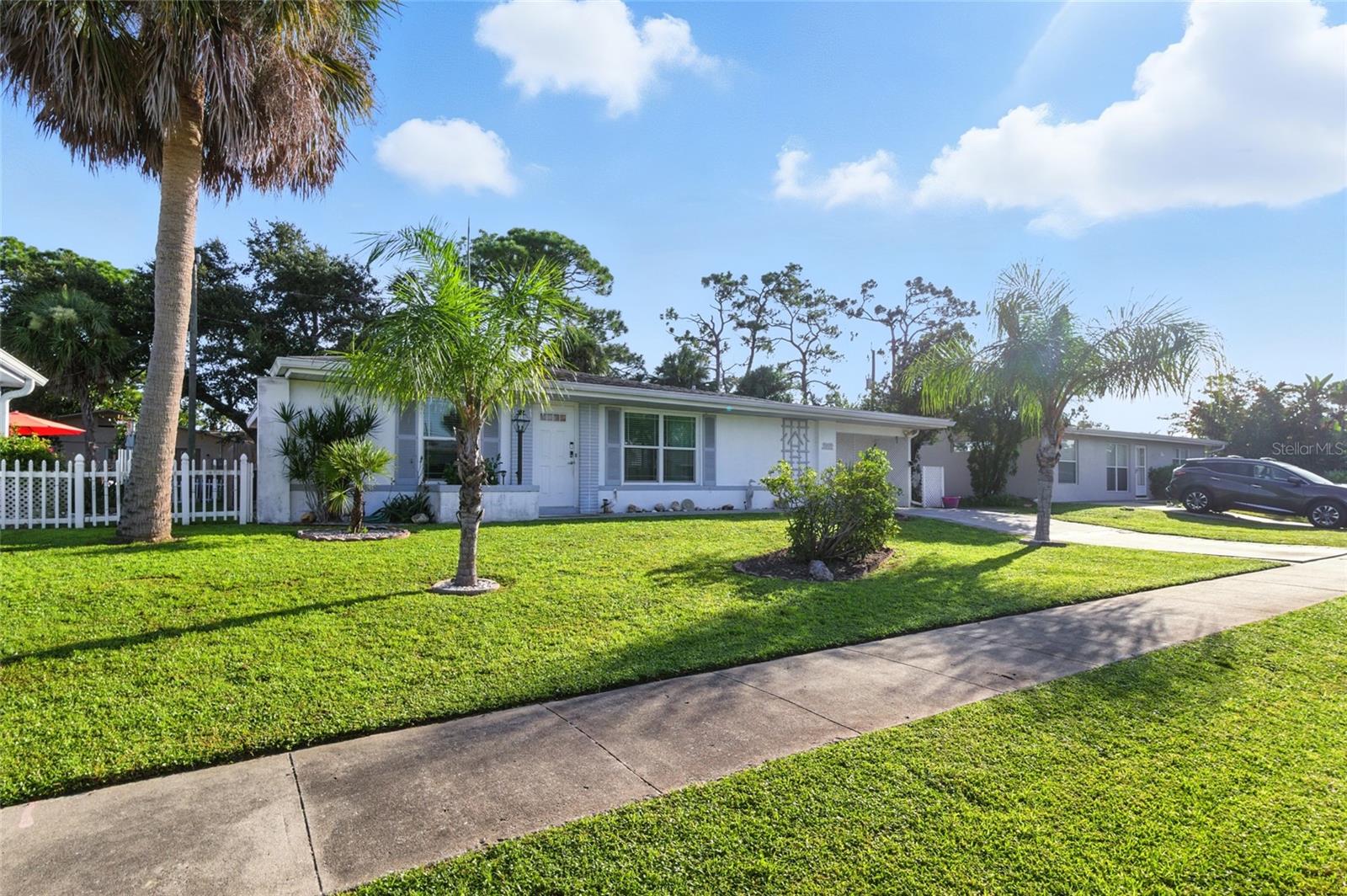 8142 COCO SOLO AVENUE