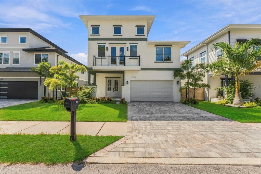Photo of 3310 W Wyoming Avenue, Tampa, FL 33611 (MLS # TB8552640)