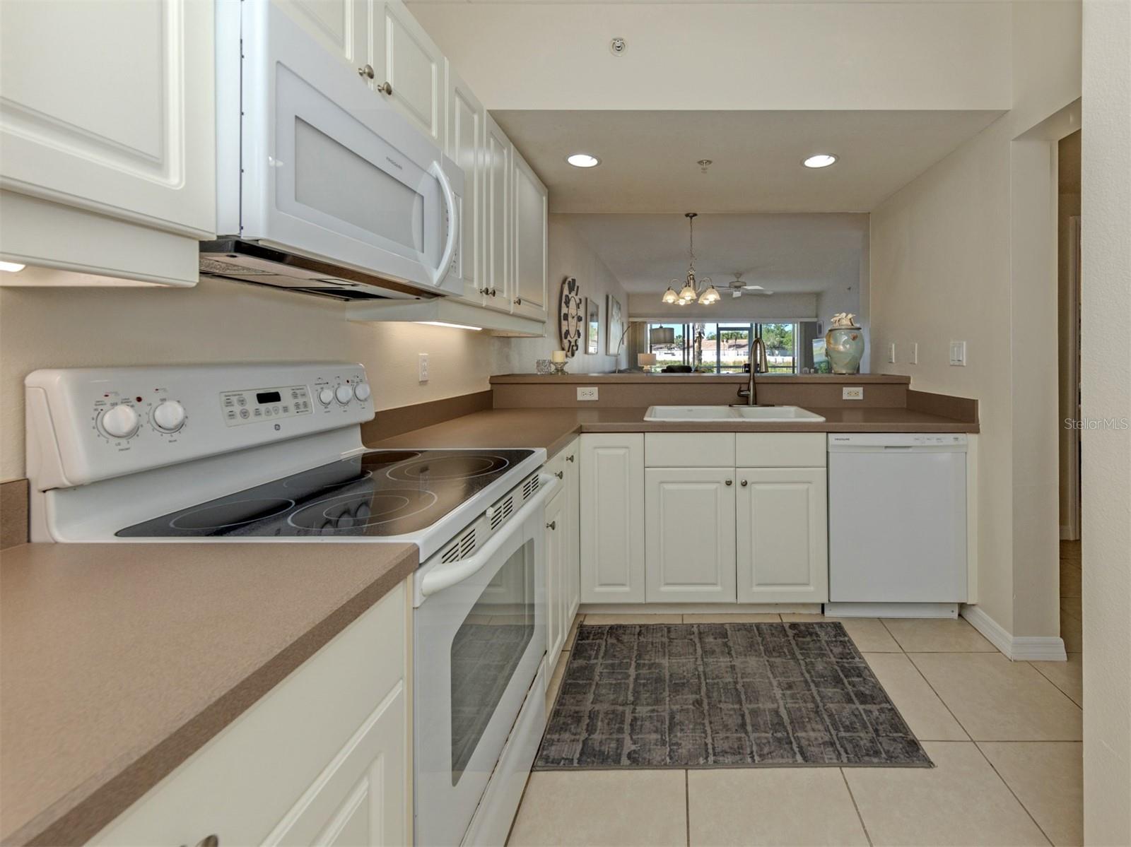 WATERSIDE VILLAGE - Residential