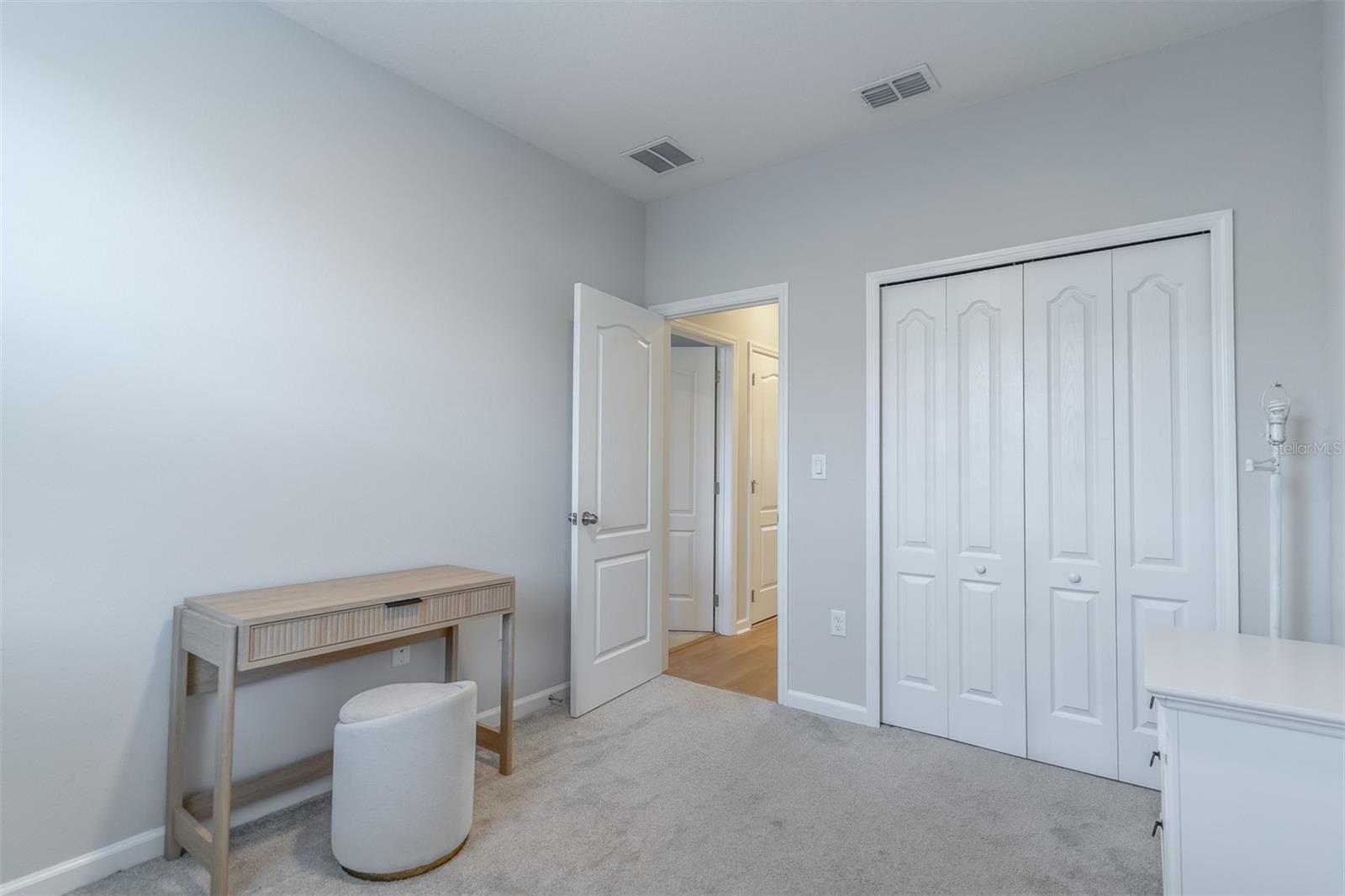 TOWNS AT TUSKAWILLA COMMONS - Residential