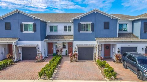 Photo of 3032 Pilot House Place, Oviedo, FL 32765 (MLS # O6379867)