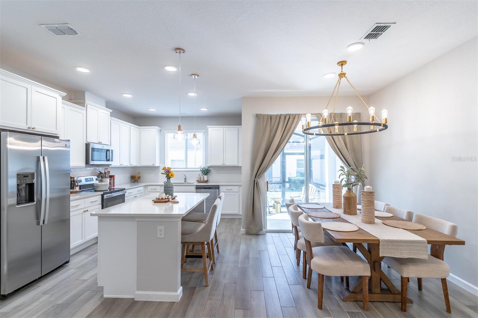 TOWNS AT TUSKAWILLA COMMONS - Residential