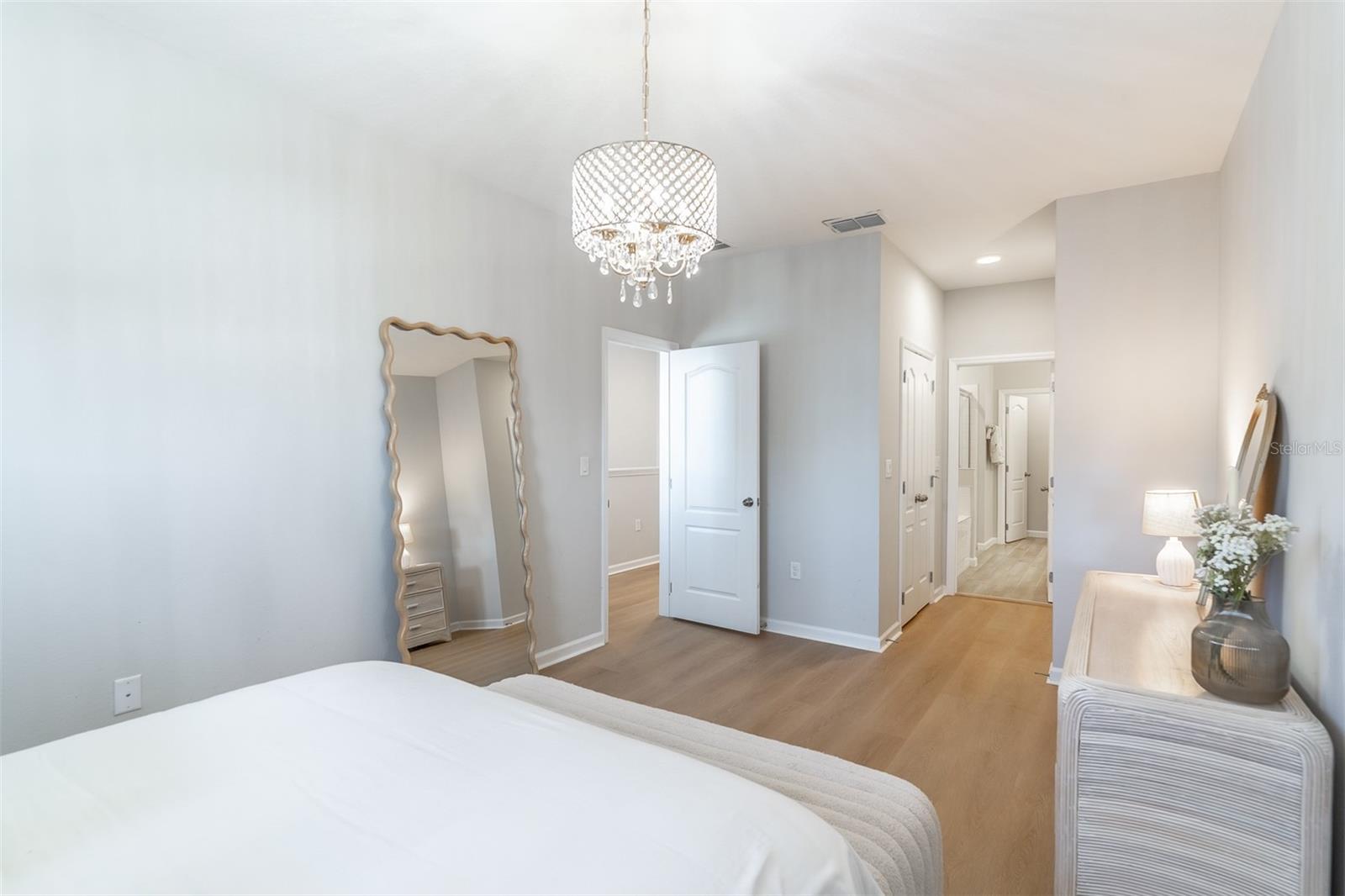 TOWNS AT TUSKAWILLA COMMONS - Residential