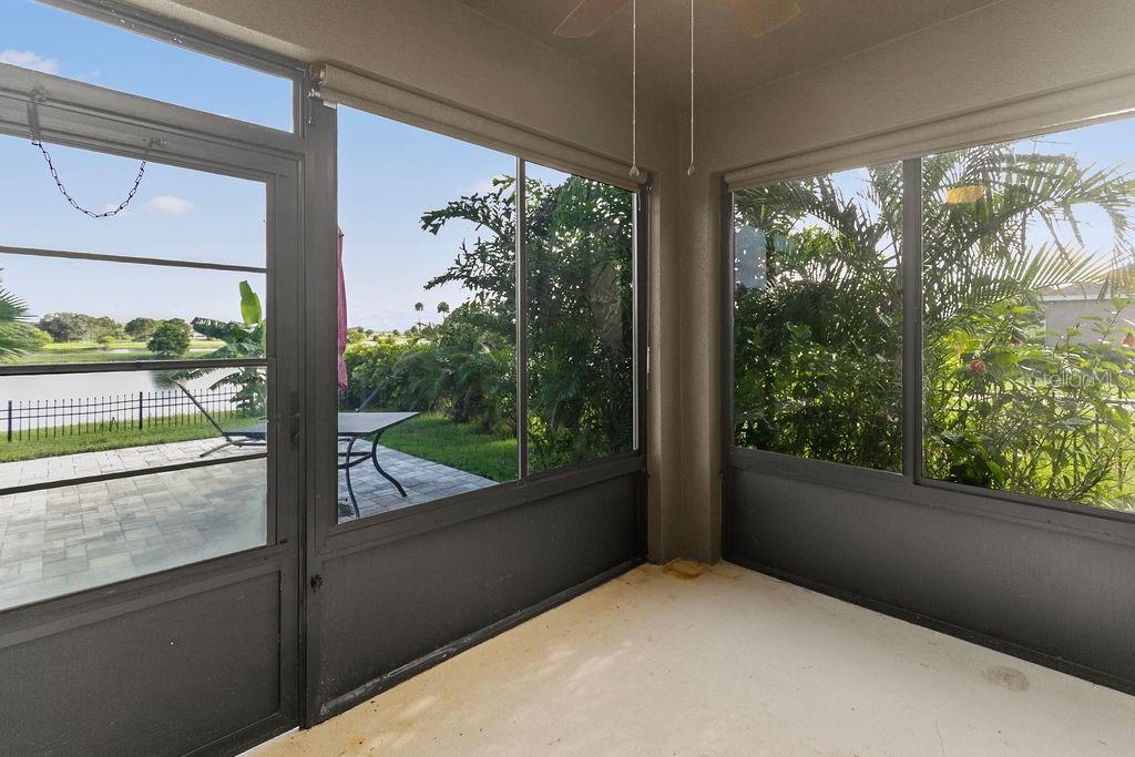 LAKESIDE PALMS - Residential