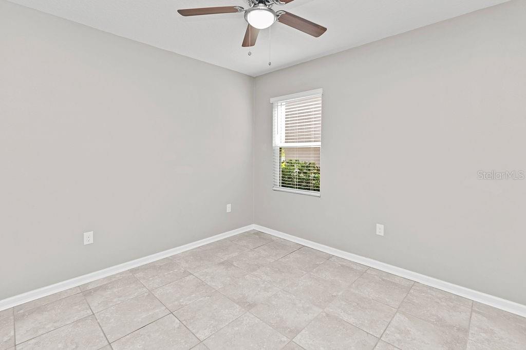 LAKESIDE PALMS - Residential