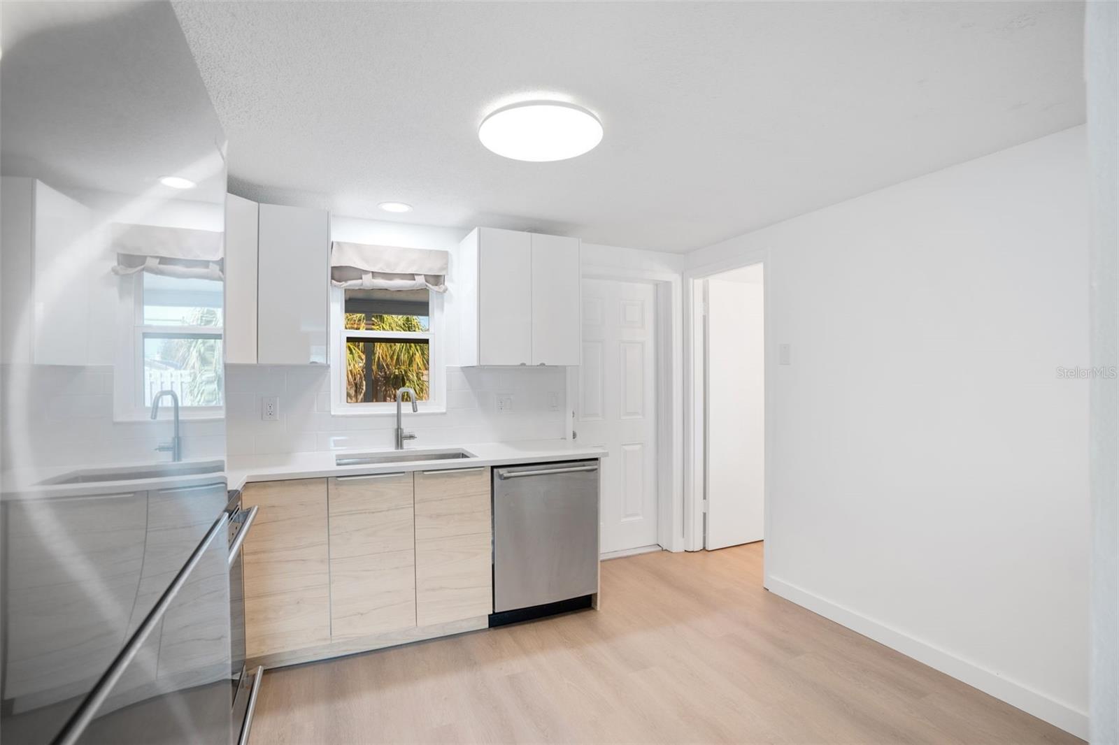 PHILLIPPI GARDENS - Residential Income