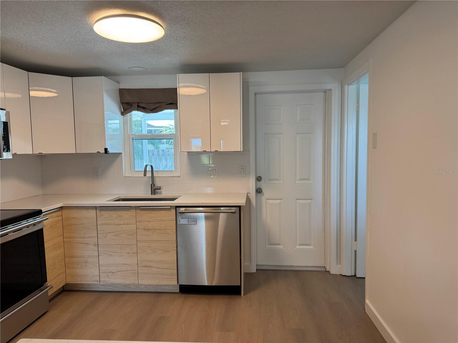 PHILLIPPI GARDENS - Residential Income