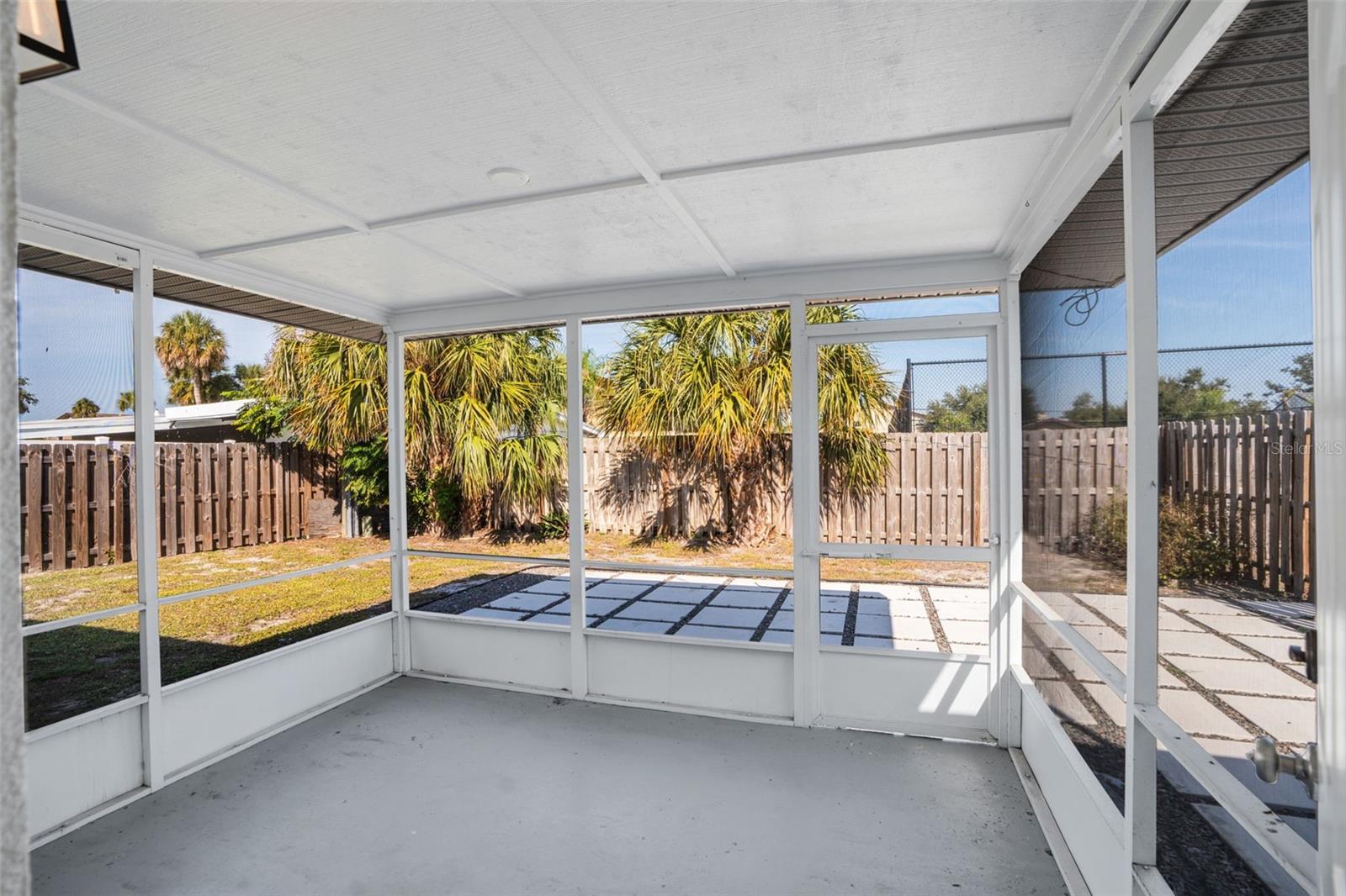 PHILLIPPI GARDENS - Residential Income