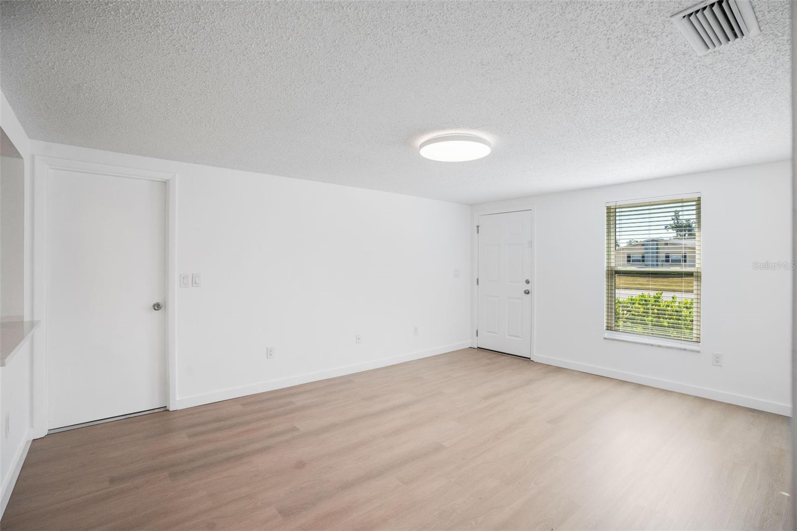 PHILLIPPI GARDENS - Residential Income