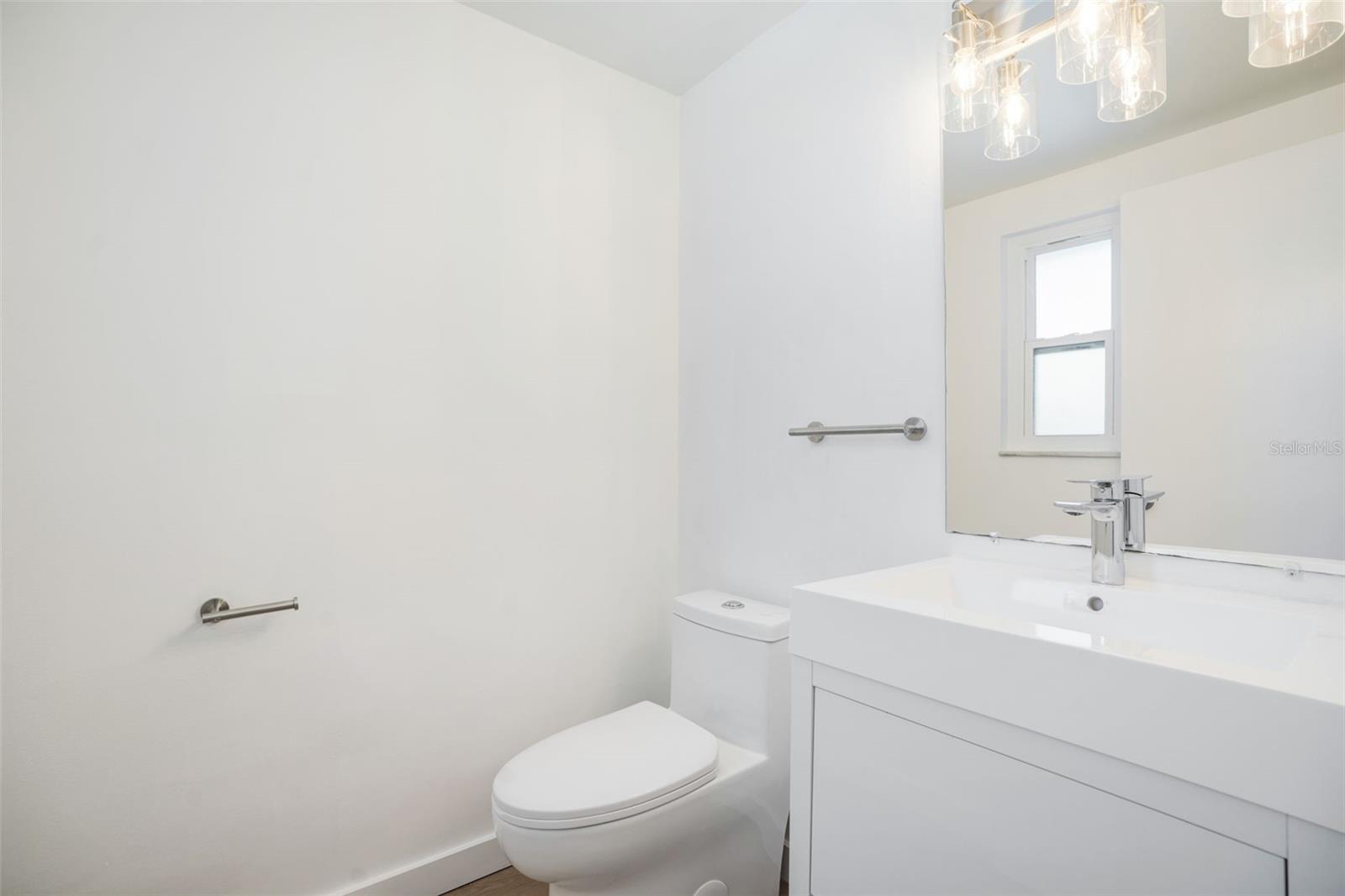 PHILLIPPI GARDENS - Residential Income