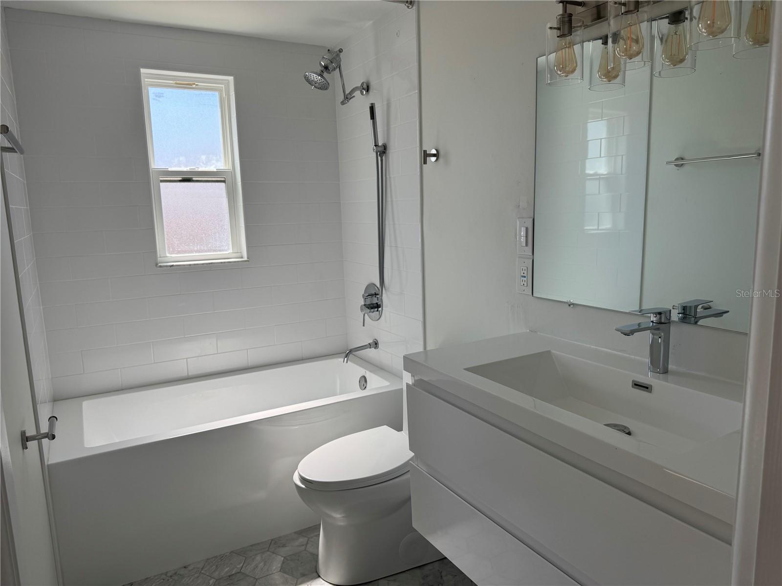 PHILLIPPI GARDENS - Residential Income