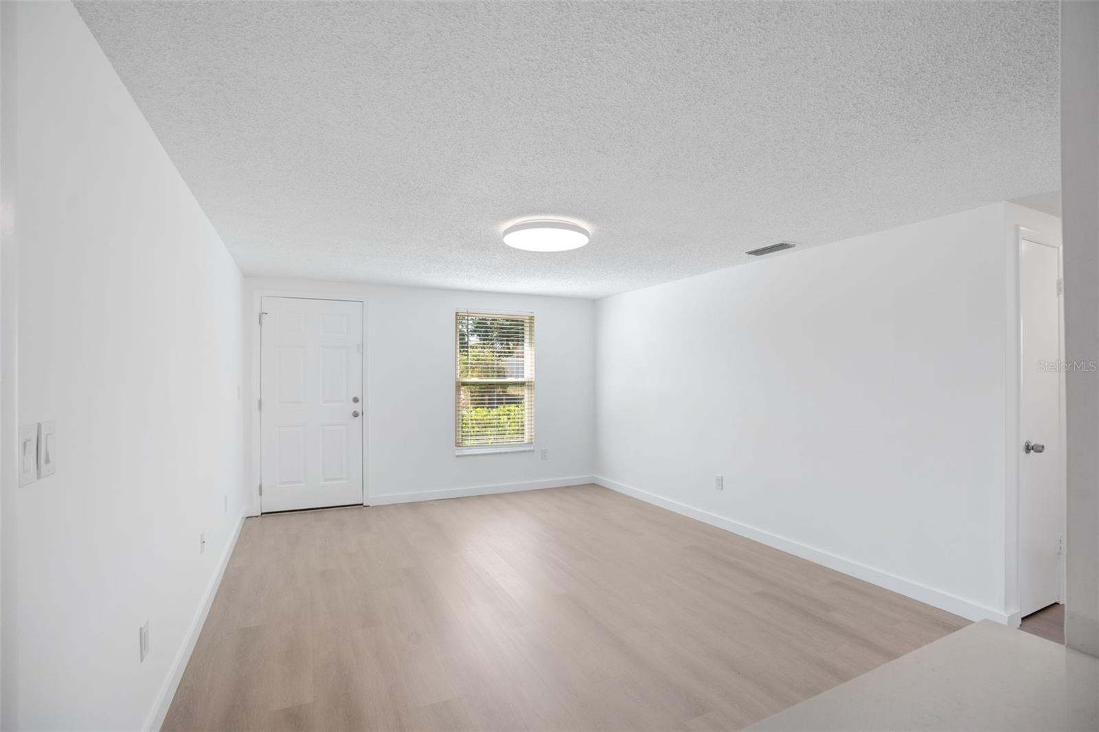 PHILLIPPI GARDENS - Residential Income