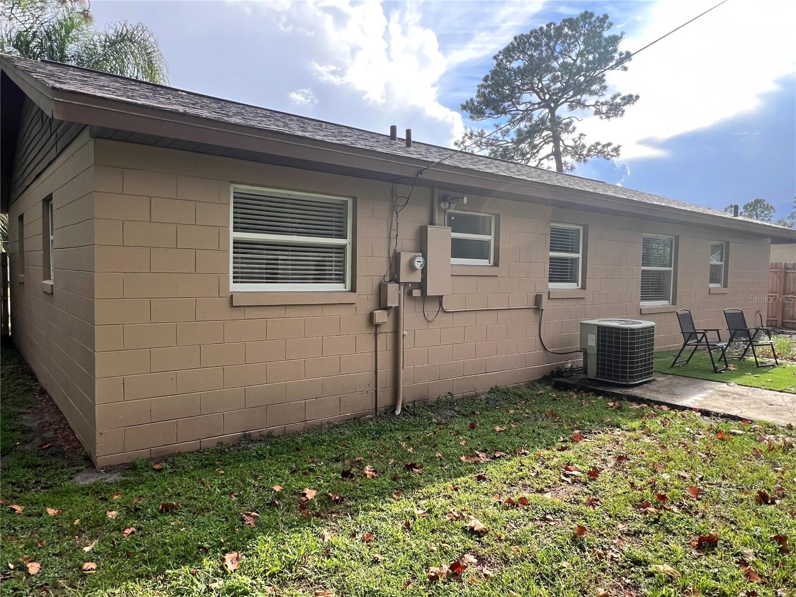 CANDLELIGHT OAKS - Residential