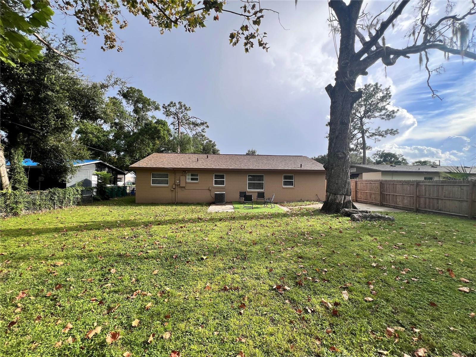 CANDLELIGHT OAKS - Residential